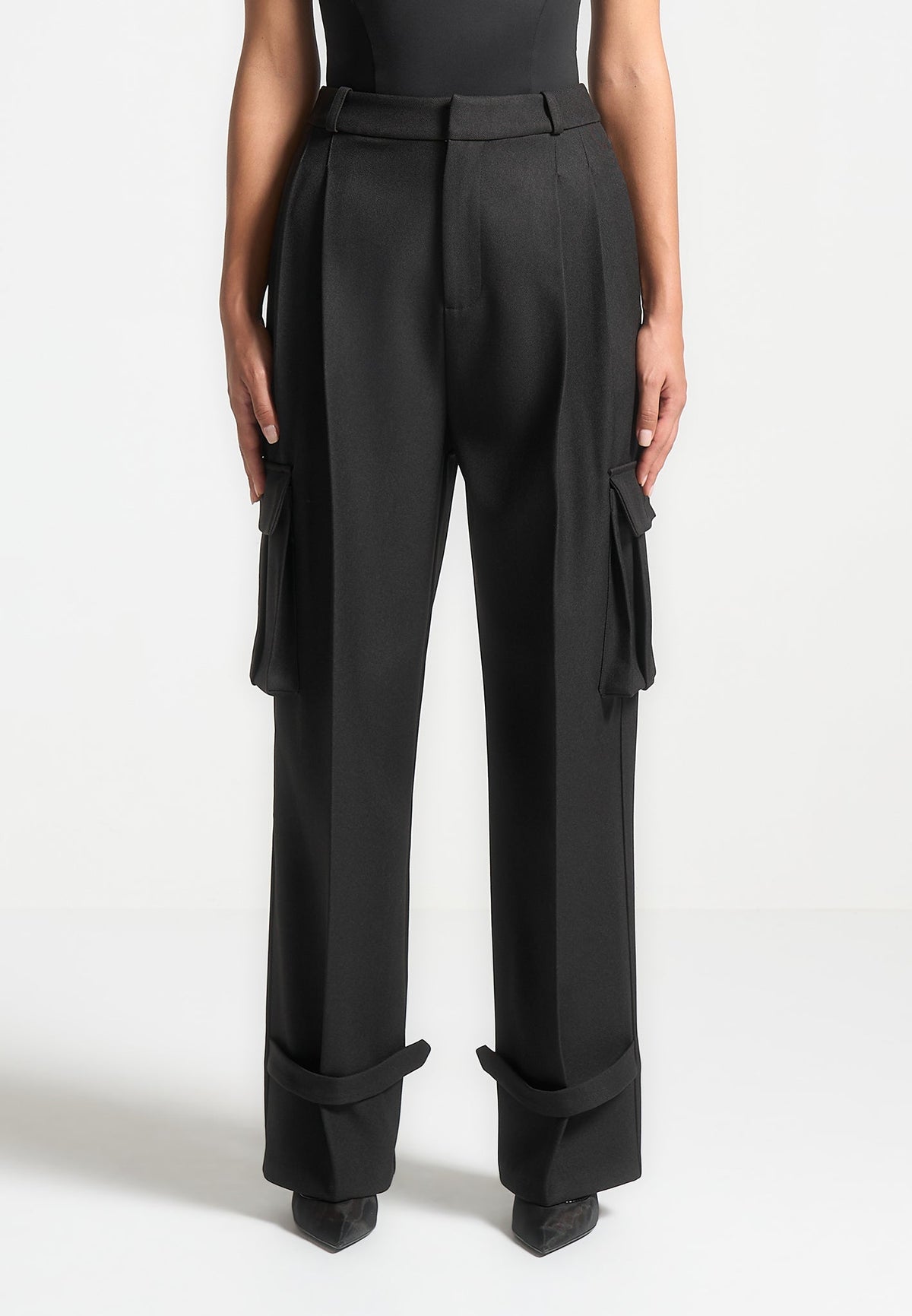 Danielle - Tailored Pleated Cargo Pants - Black