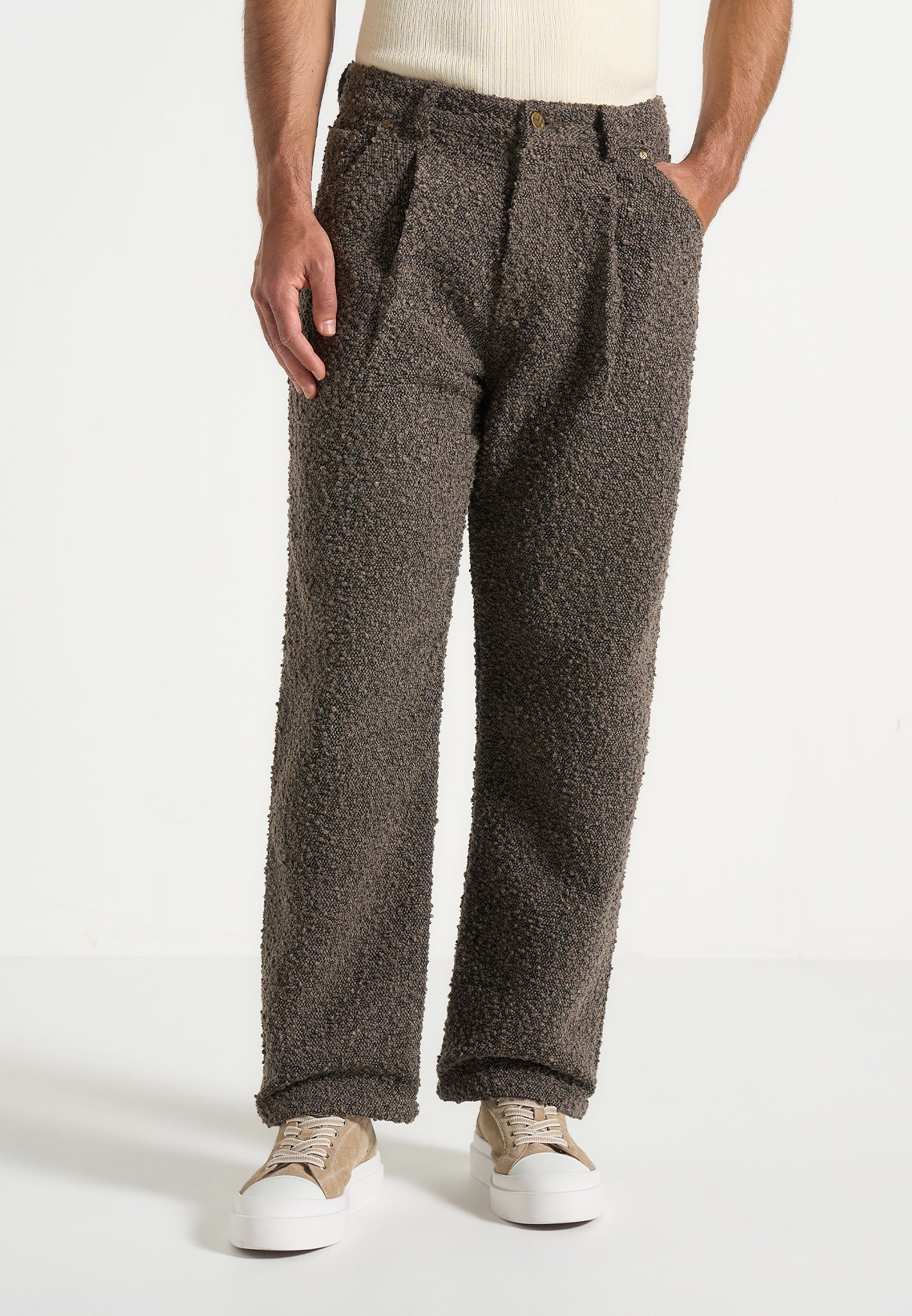 Arnault - Boucle Pleated Jeans - Brown 