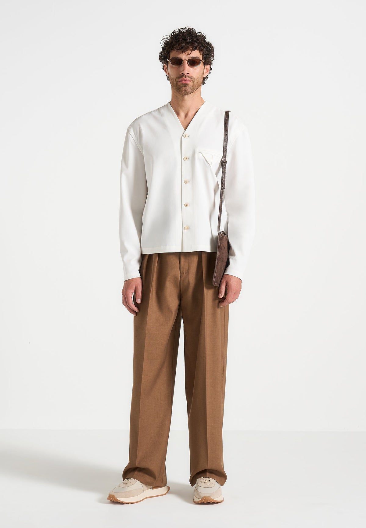 Zac - Boxy V-Neck Long Sleeve Shirt - White