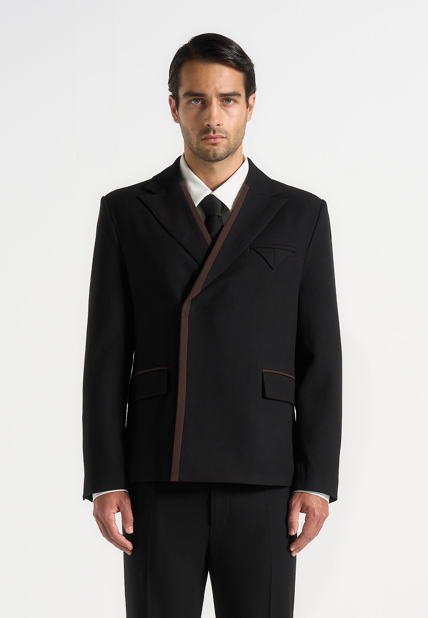Alec - Double Breasted Suit jacket With Contrast Lapel - Black 