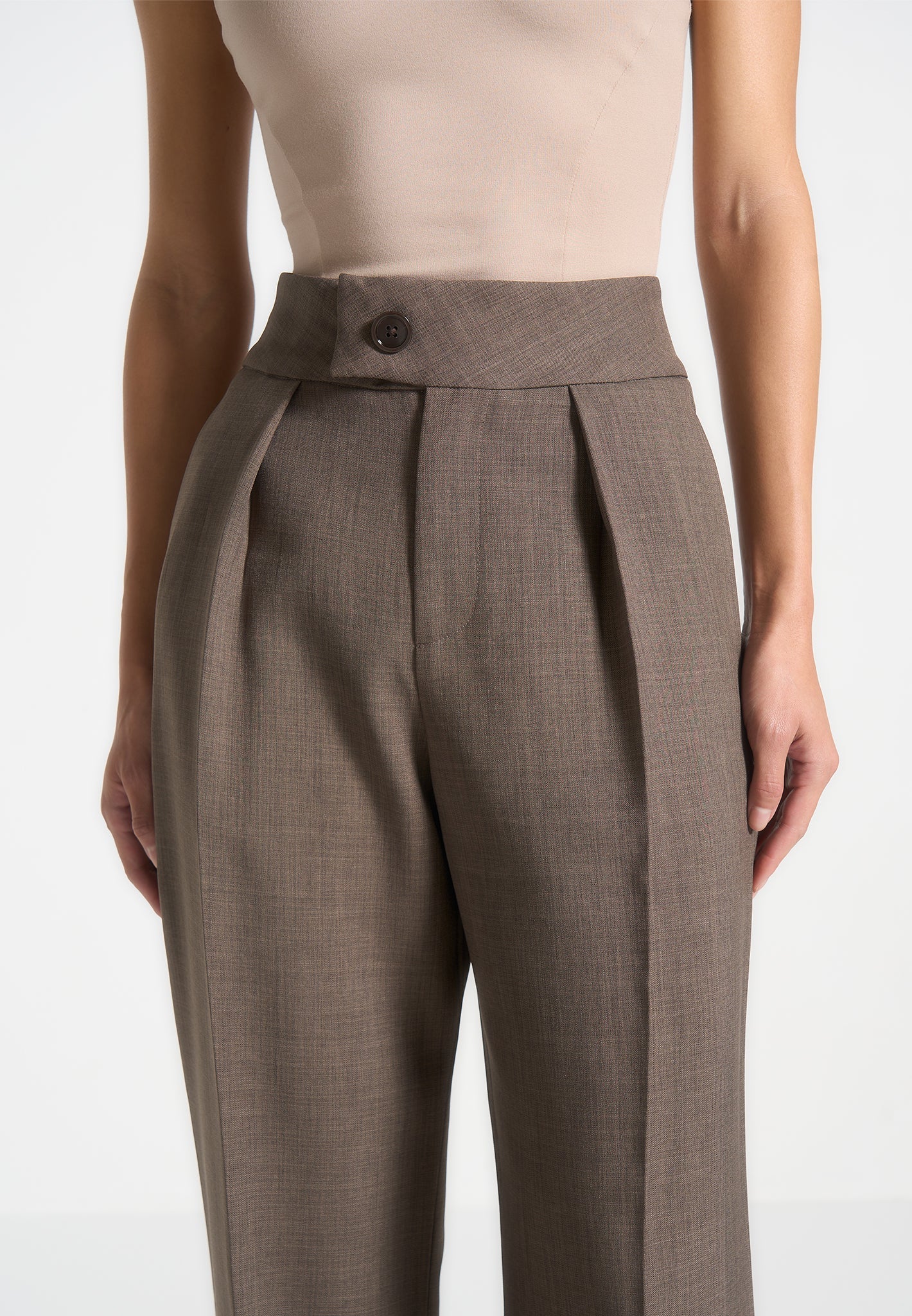high-waisted-tailored-trousers-dark-taupe 