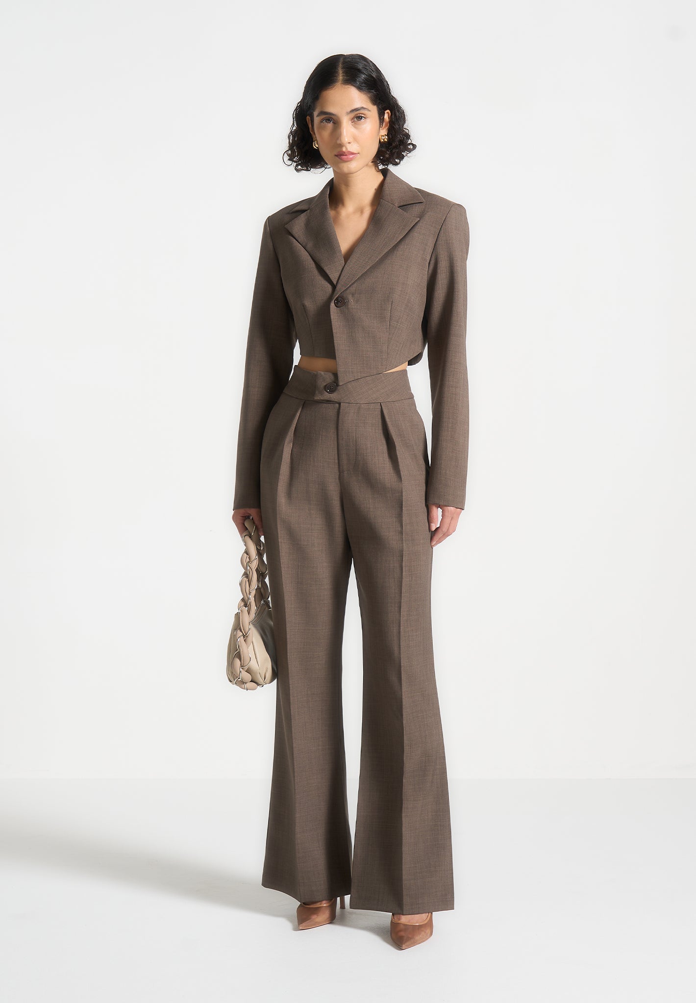 high-waisted-tailored-trousers-dark-taupe 