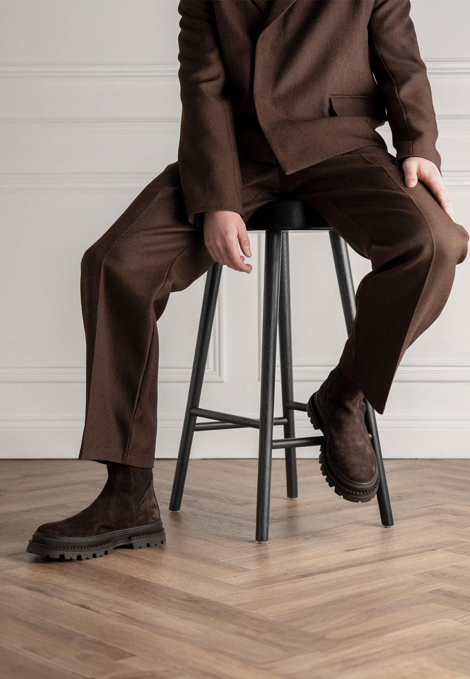 bordeaux-suede-chelsea-boot-brown