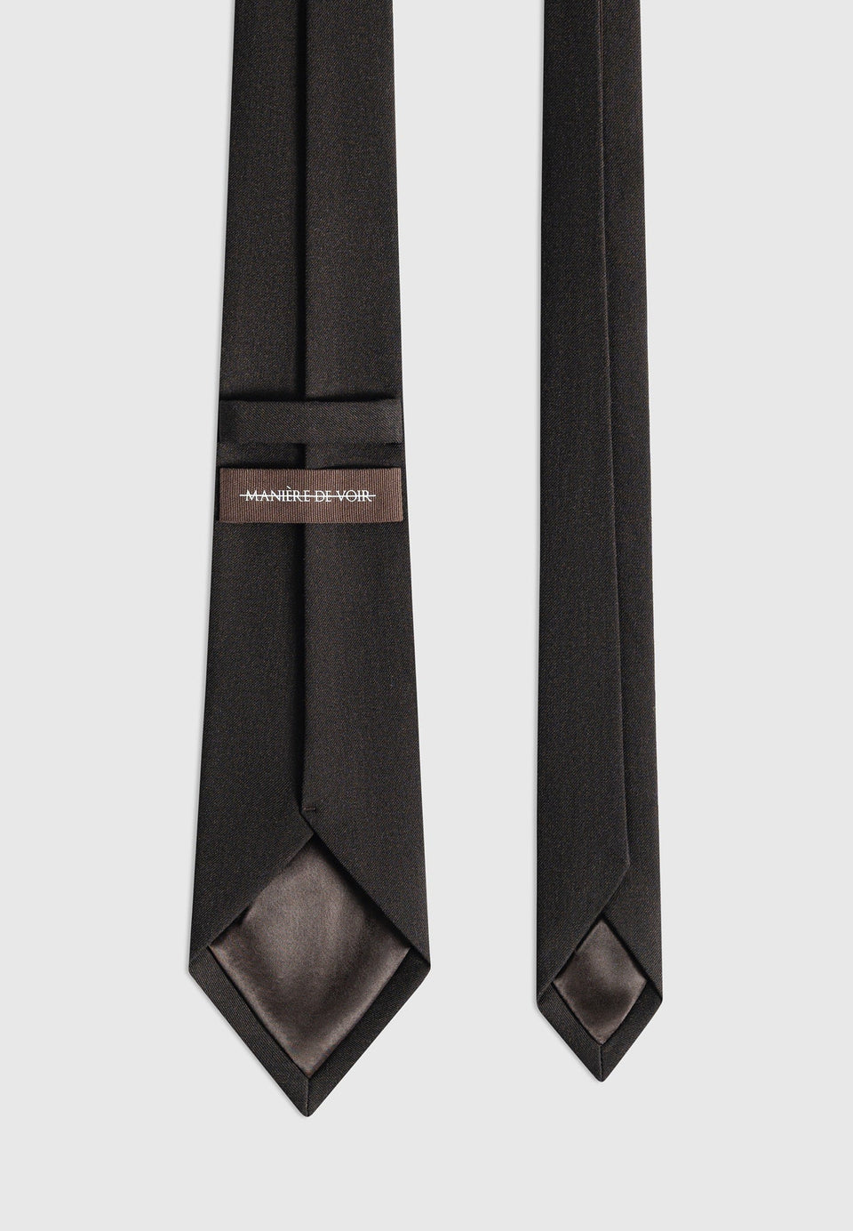 ac002-tie-brown