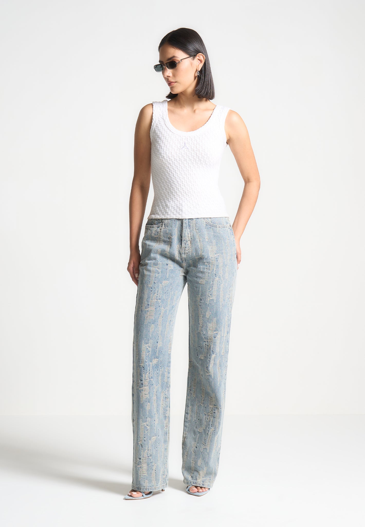 distressed-boyfriend-jeans-washed-blue 