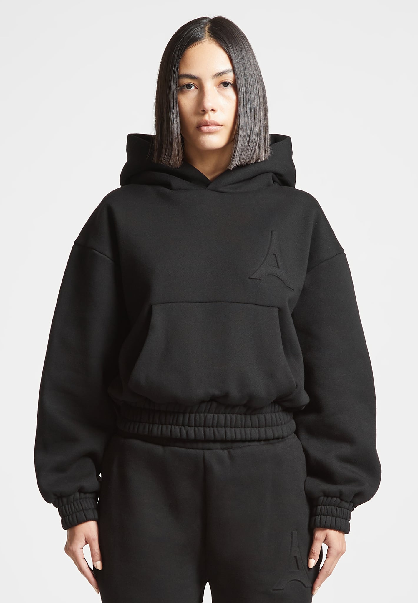 eternelle-eiffel-embossed-hoodie-black 