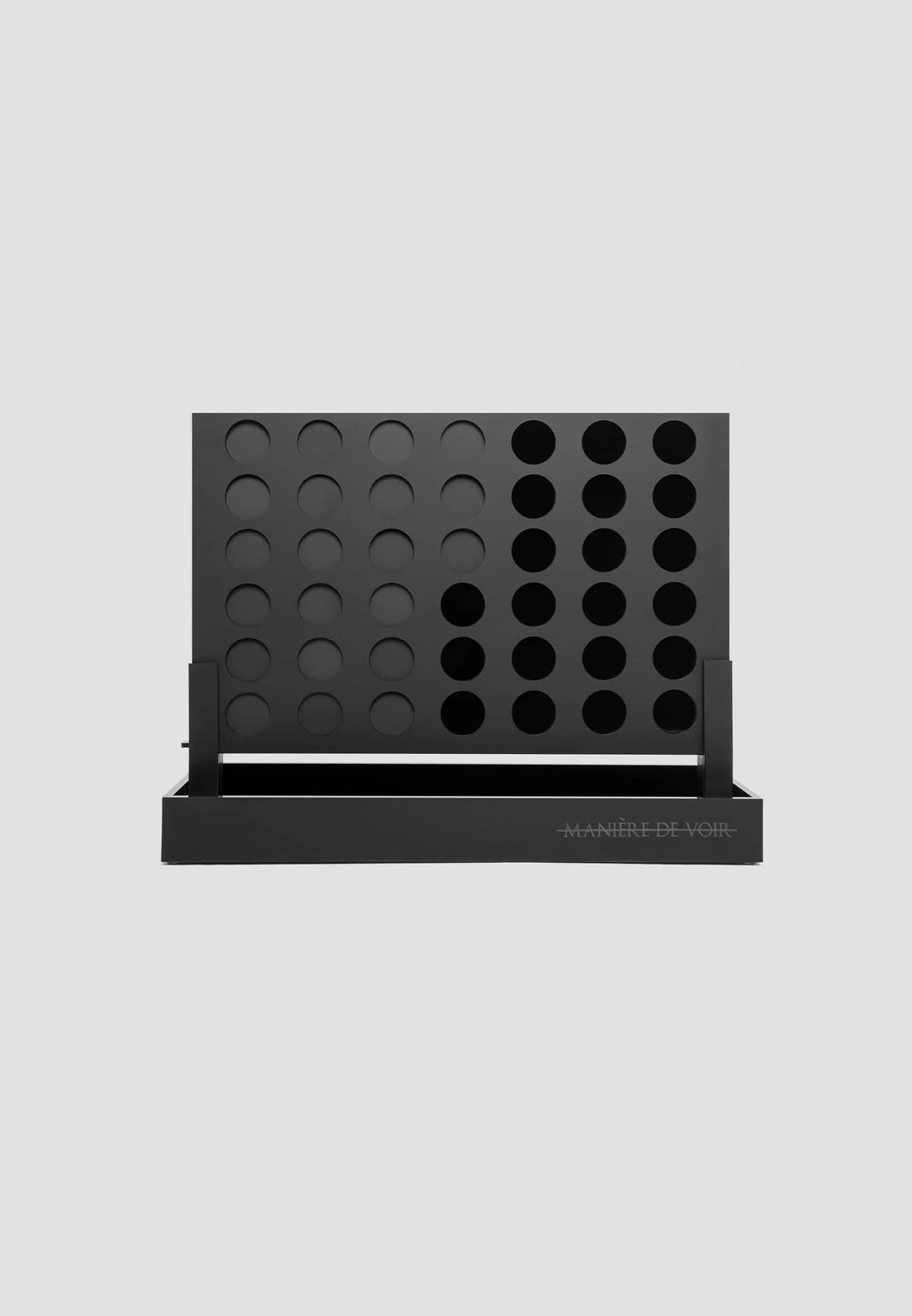 four-in-a-row-black 