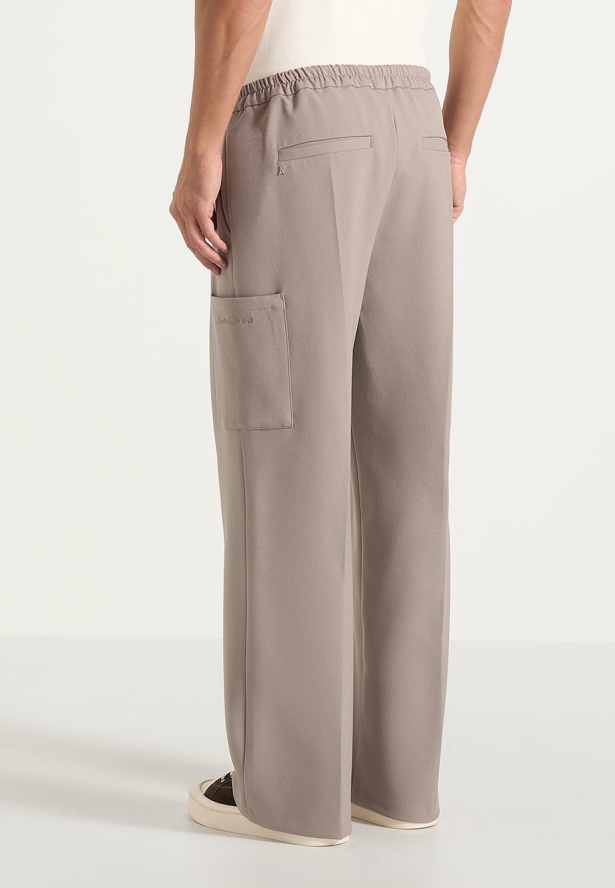 Luca - Relaxed Fit Pleated Pocket Pants - Mushroom