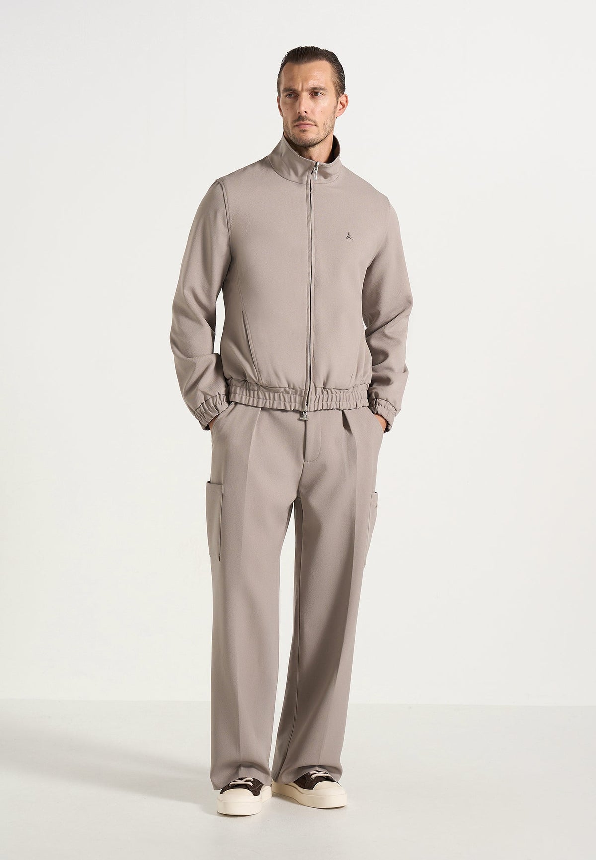 Luca - Relaxed Fit Pleated Pocket Pants - Mushroom
