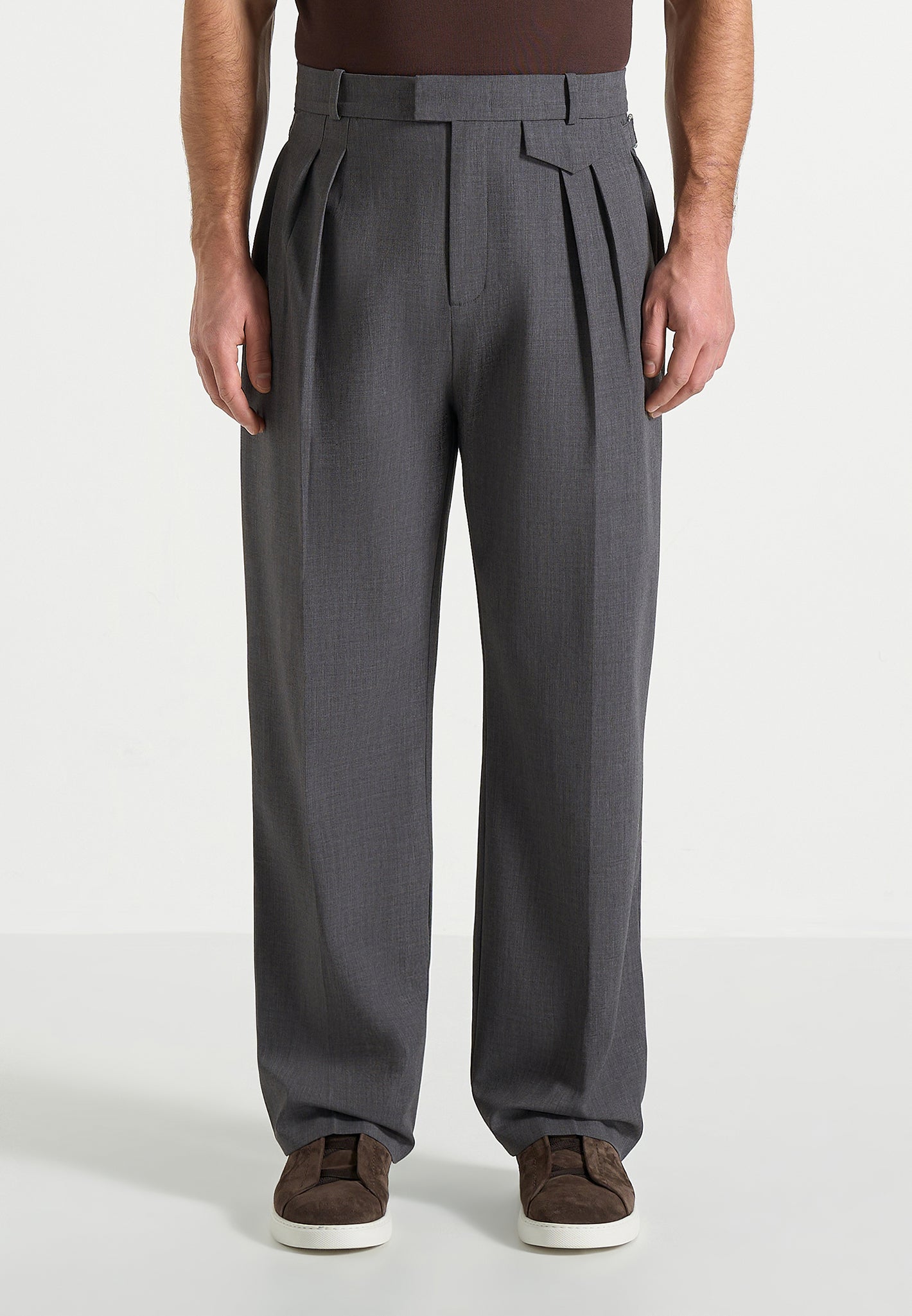 pierre-relaxed-fit-pleated-tailored-trousers-grey 
