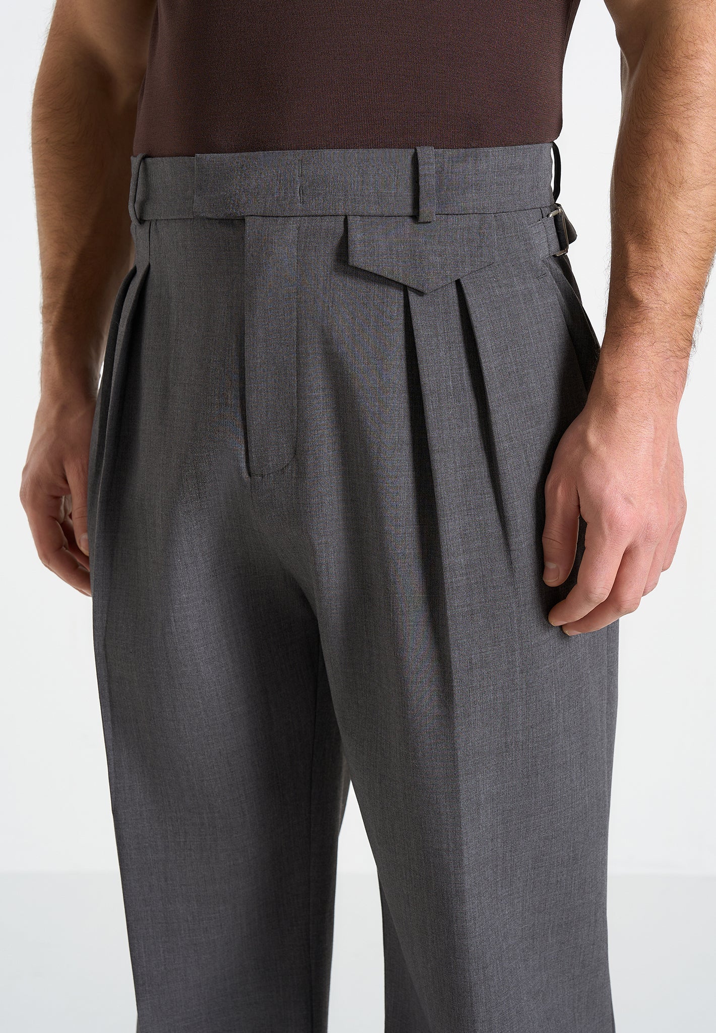 pierre-relaxed-fit-pleated-tailored-trousers-grey