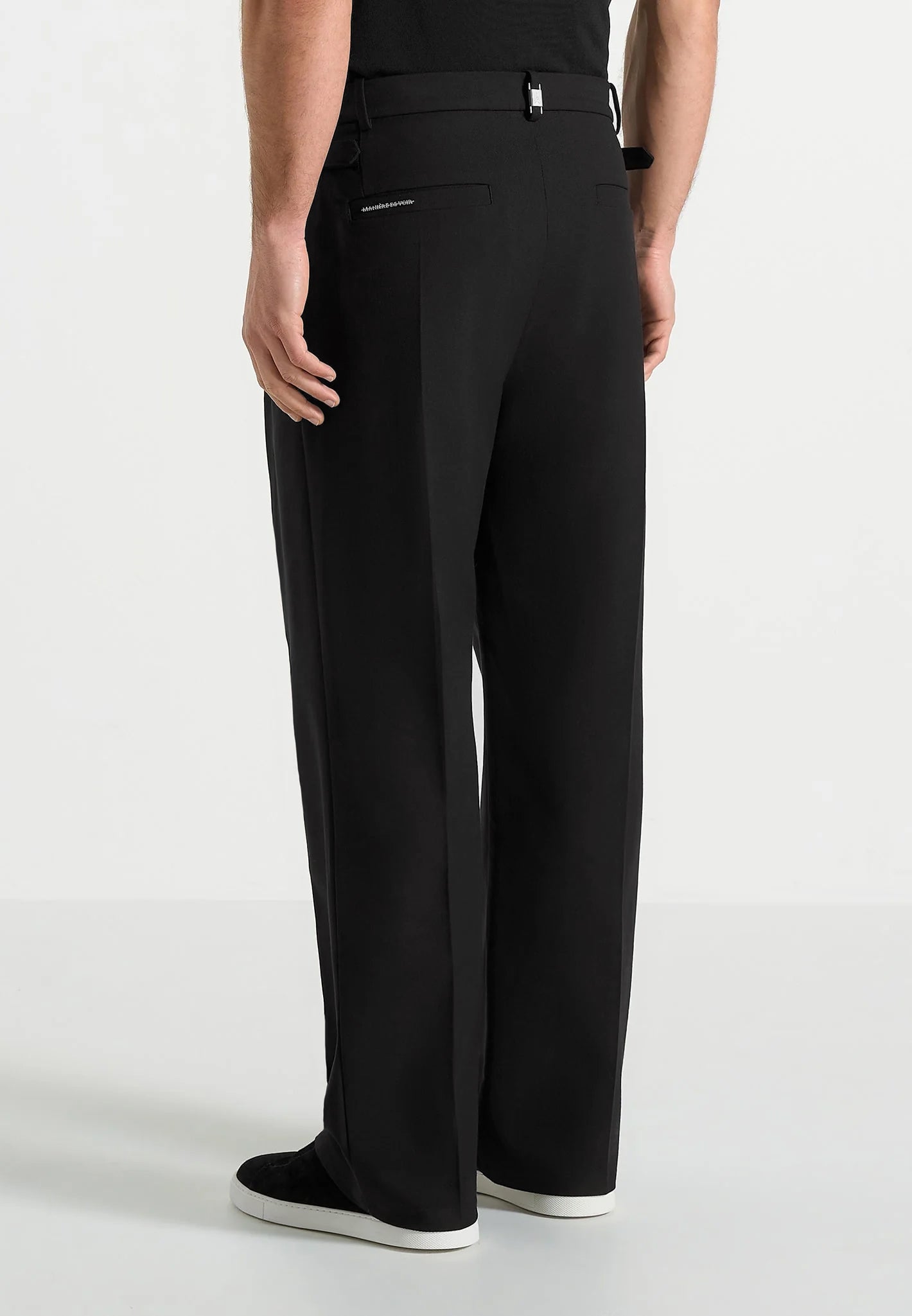 pierre-relaxed-fit-pleated-tailored-trousers-black-2