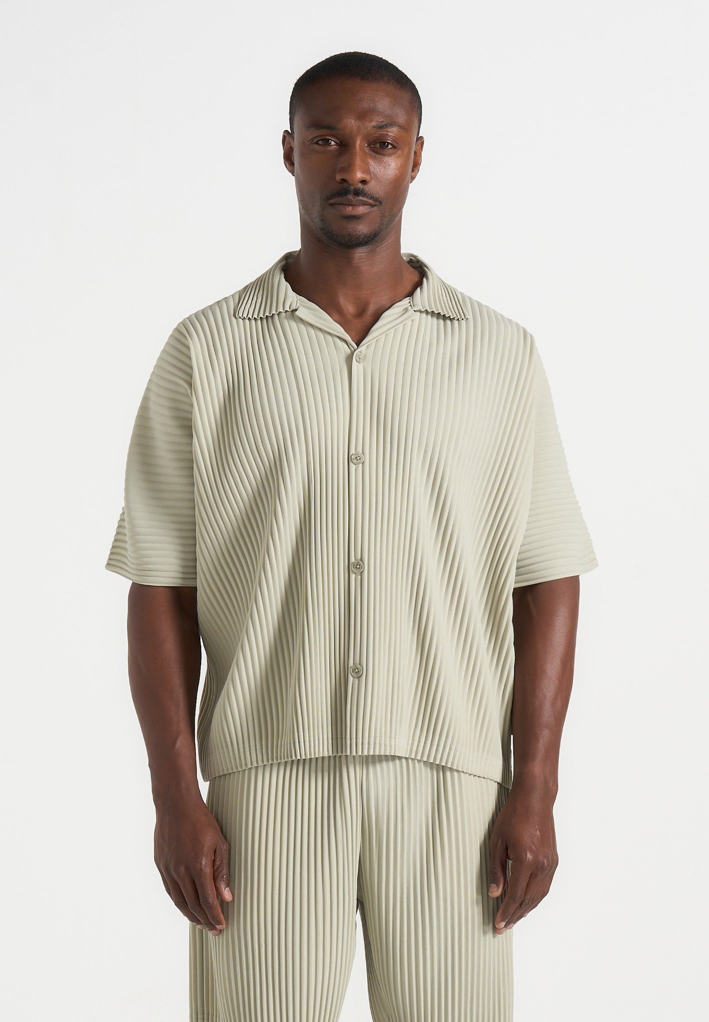 Justin - Pleated Boxy Shirt - Sage 