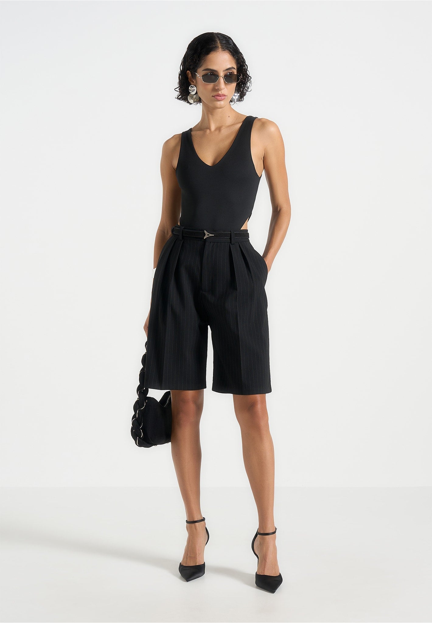 Noa - V-Neck Bodysuit - Black 