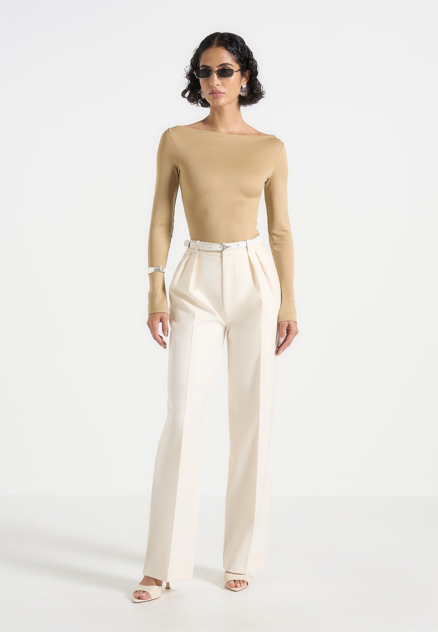 Éva - Boat Neck Bodysuit - Beige 