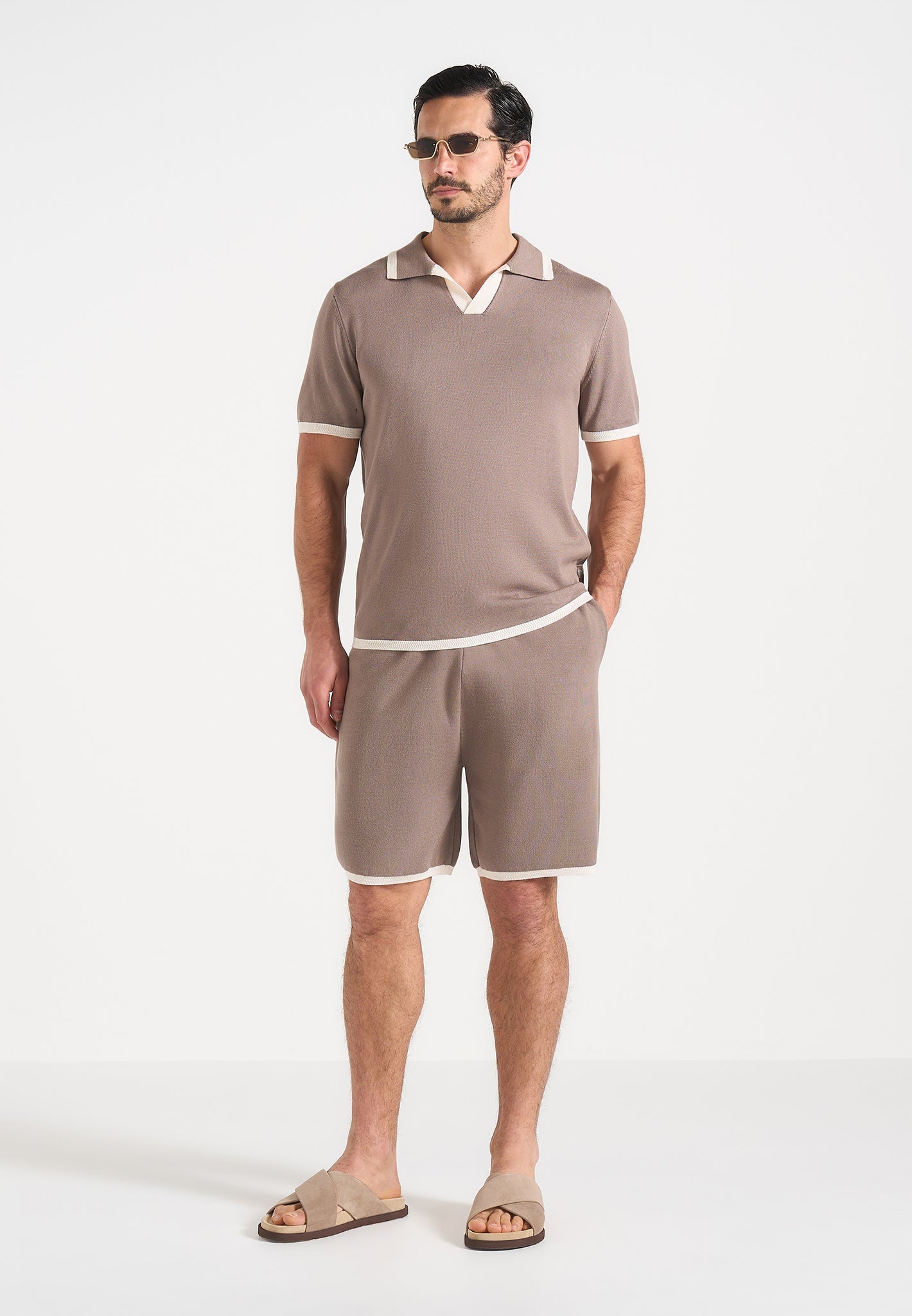 regis-contrast-detail-knit-shorts-mushroom 