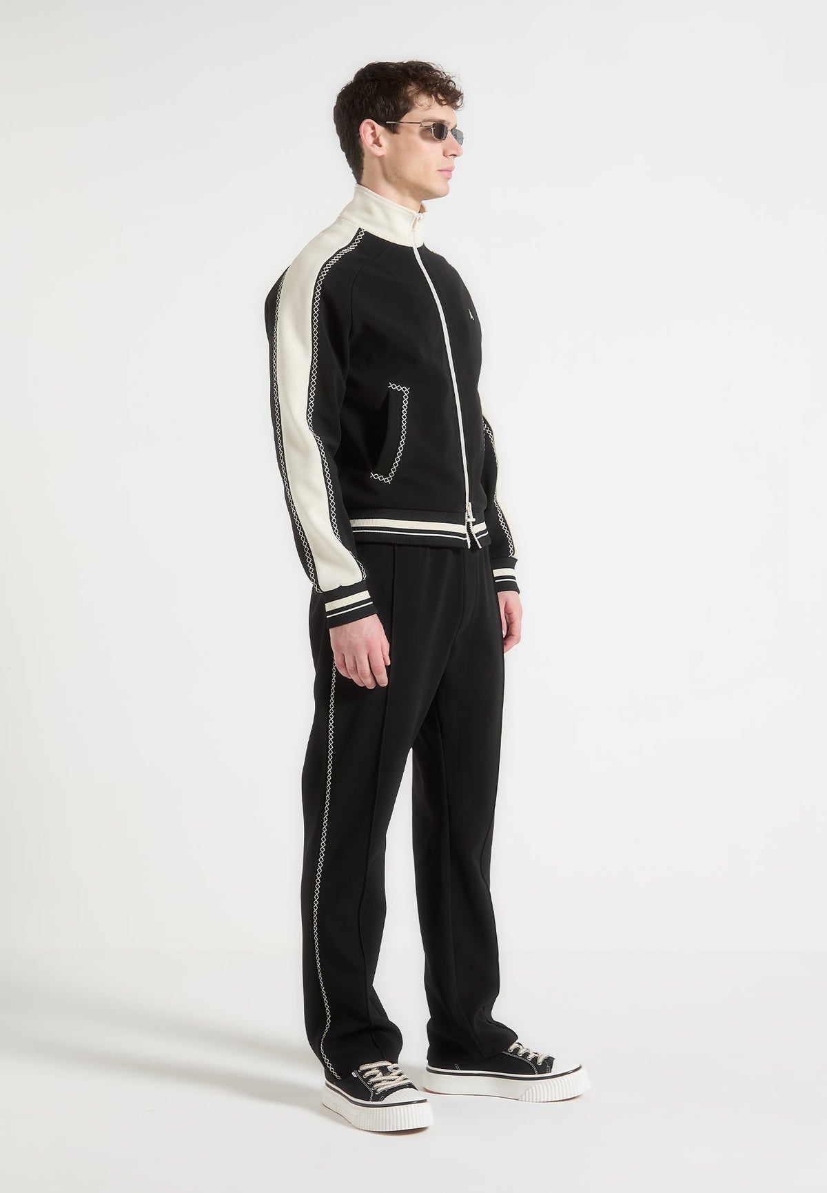 Gael - Contrast Whipstitch Relaxed Track Pants - Black