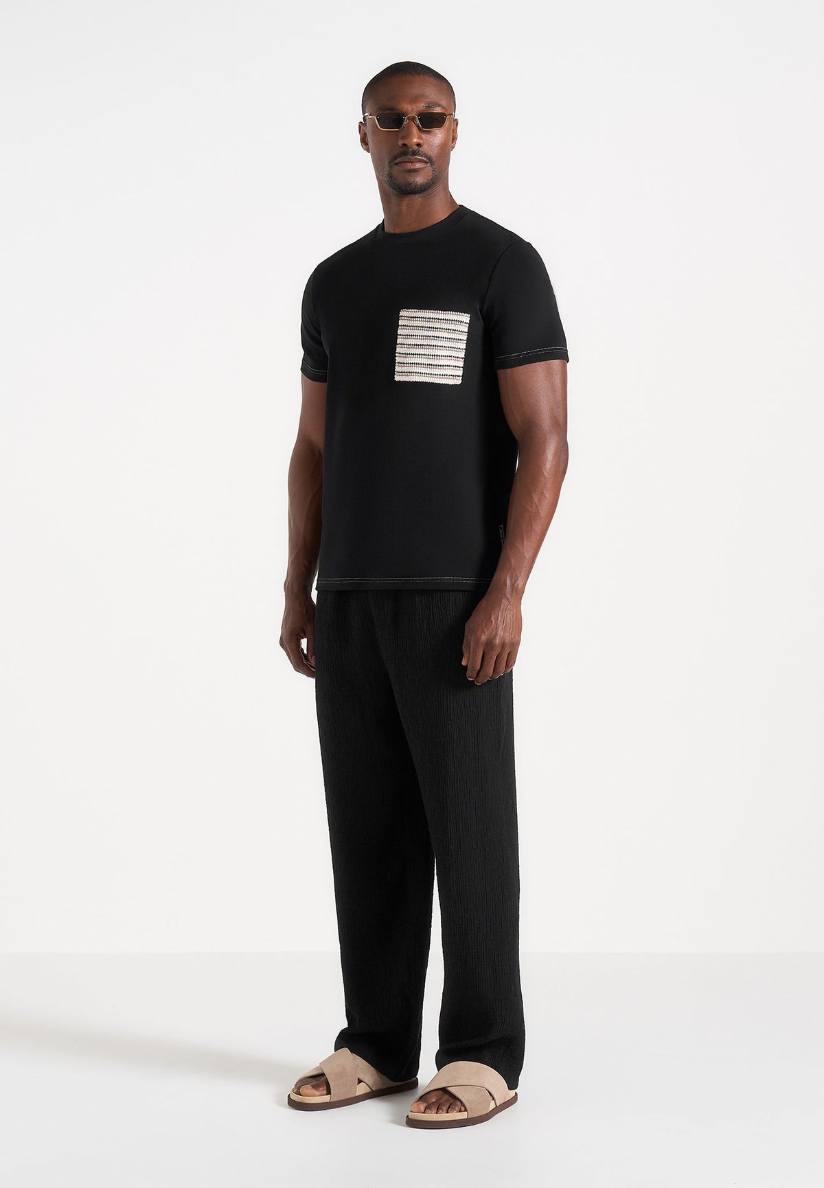 Joris - Whipstitch Pocket Detail T-Shirt - Black