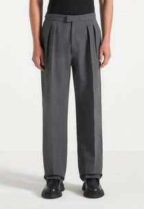 Pierre - Relaxed Fit Hatched Pleated Tailored Trousers - Dark Grey