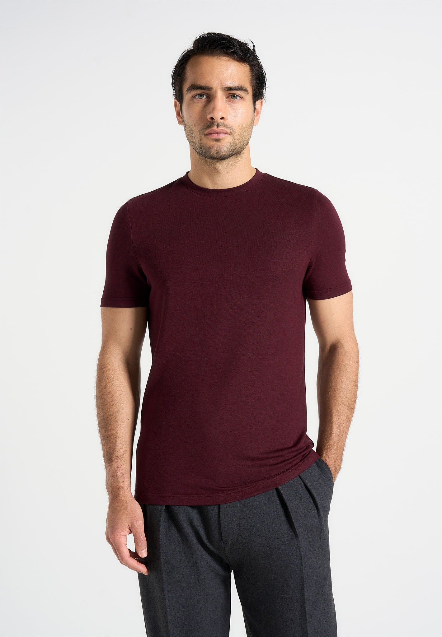 Armand - Fitted Luxe T-Shirt - Wine Red 