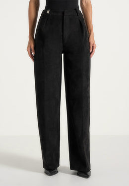 solene-suede-wide-leg-pleated-pants-black