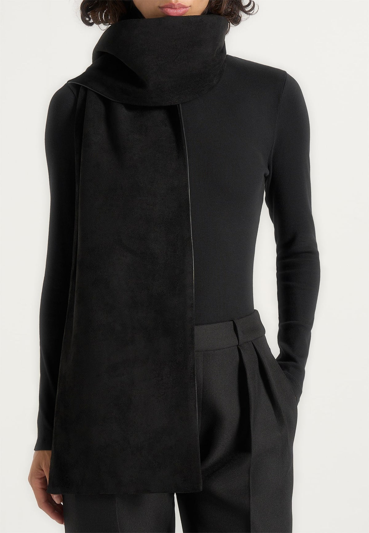 Melia - Reversible Vegan Leather & Suede Scarf - Black