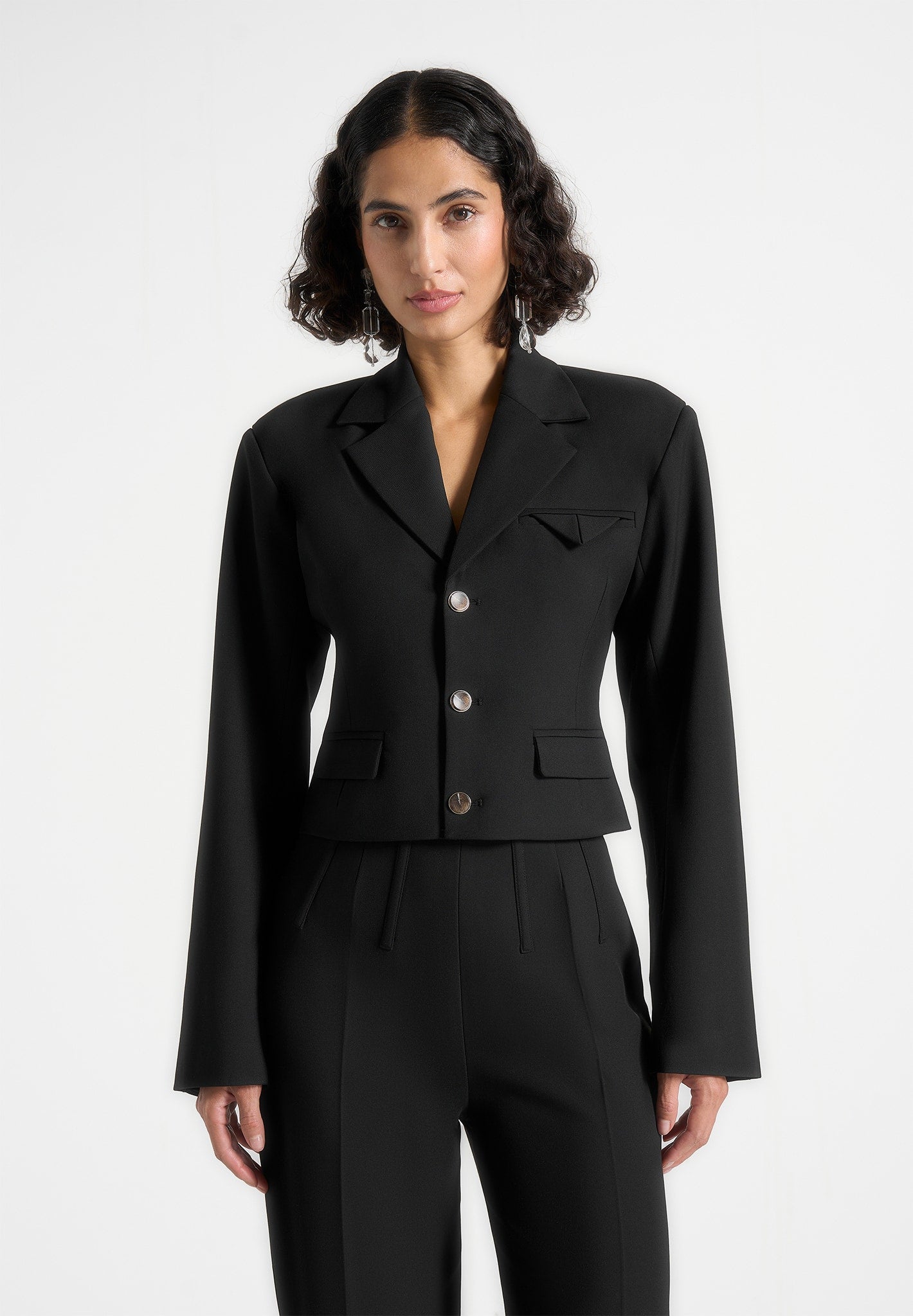 Prisca - Tailored Cropped Blazer - Black 