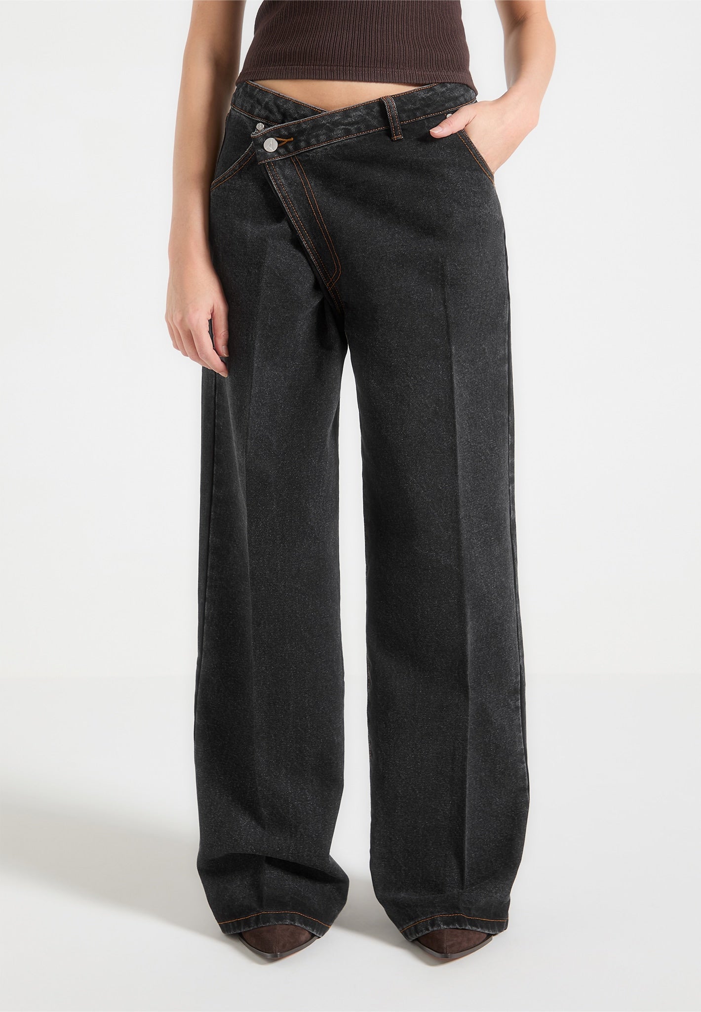 wrapover-baggy-jeans-black 