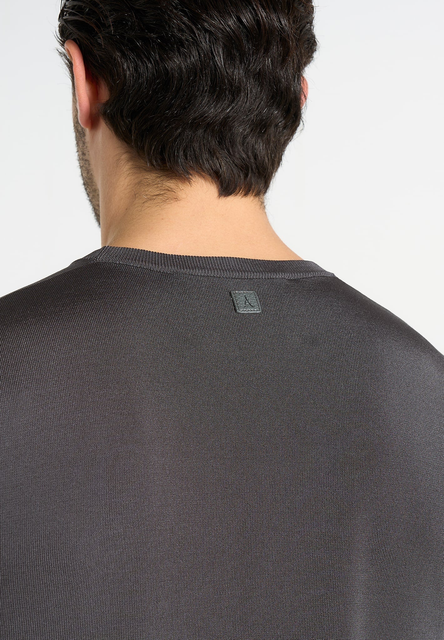 ellis-luxe-knitted-t-shirt-charcoal