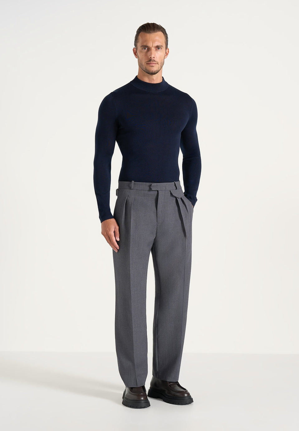 KW003 - Fitted Mock Neck Wool-Blend Jumper - Navy