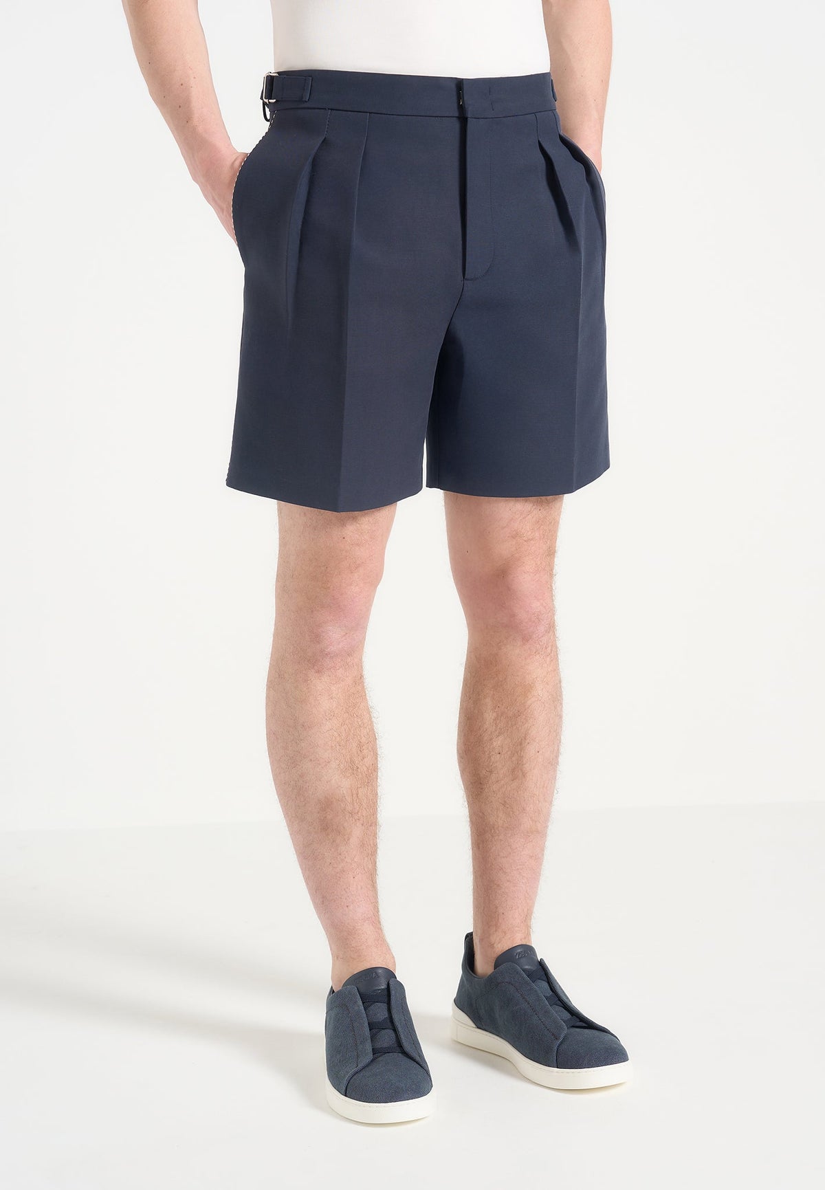 Victorin - Twin Pleat Chino Shorts with Stitch Detail - Navy