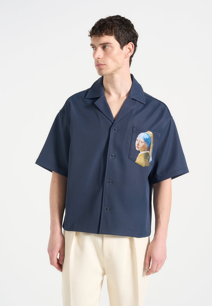 girl-with-a-pearl-earring-boxy-shirt-indigo