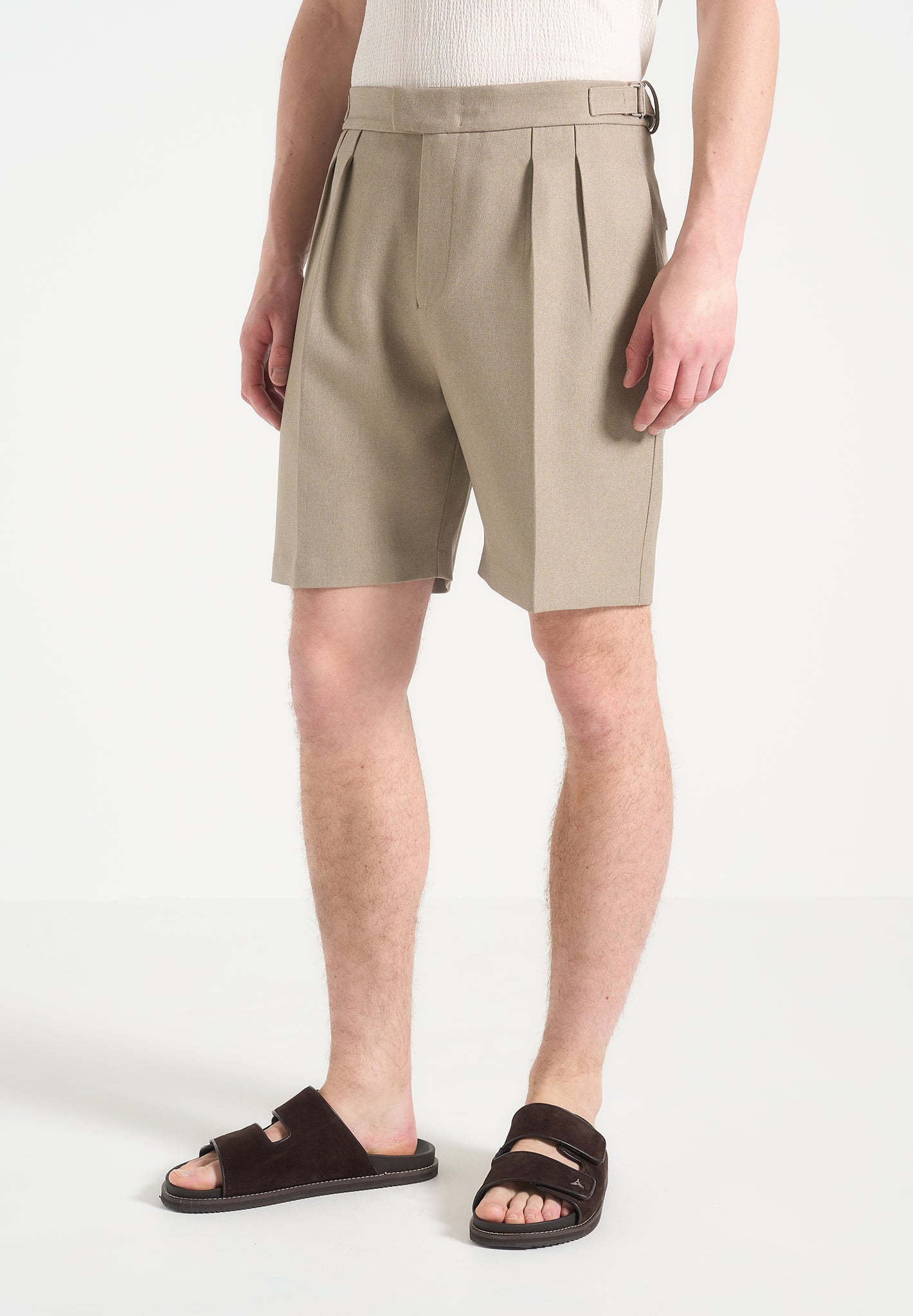 twin-pleat-tailored-shorts-beige 