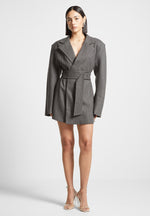oversize blazer with dress 17 Oversize-Blazer Outfits That Feel Unexpected and Chic