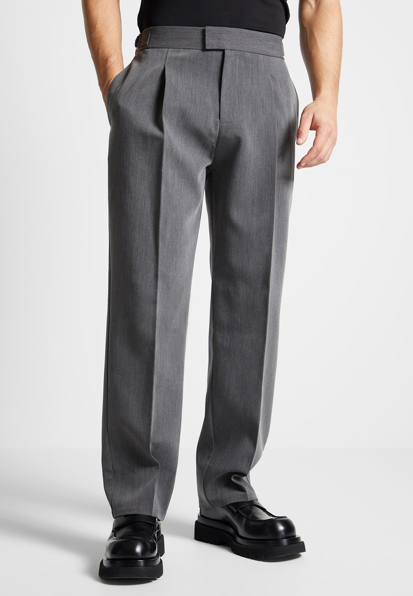 pleated-tailored-trousers-dark-grey 