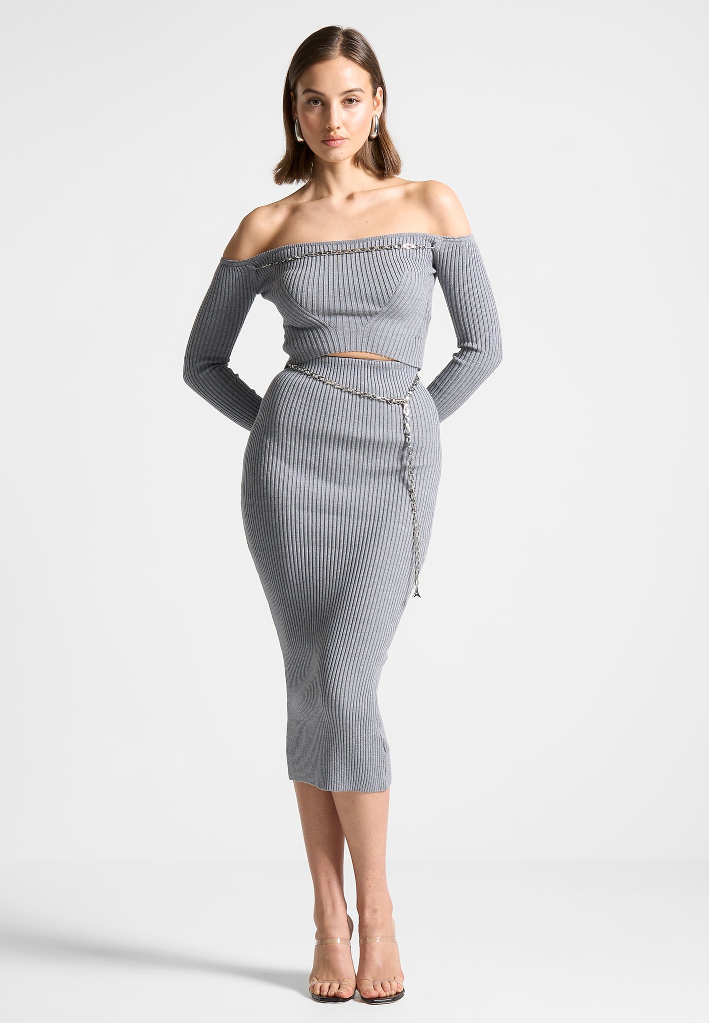 ribbed-knit-midaxi-skirt-with-chain-belt-grey 