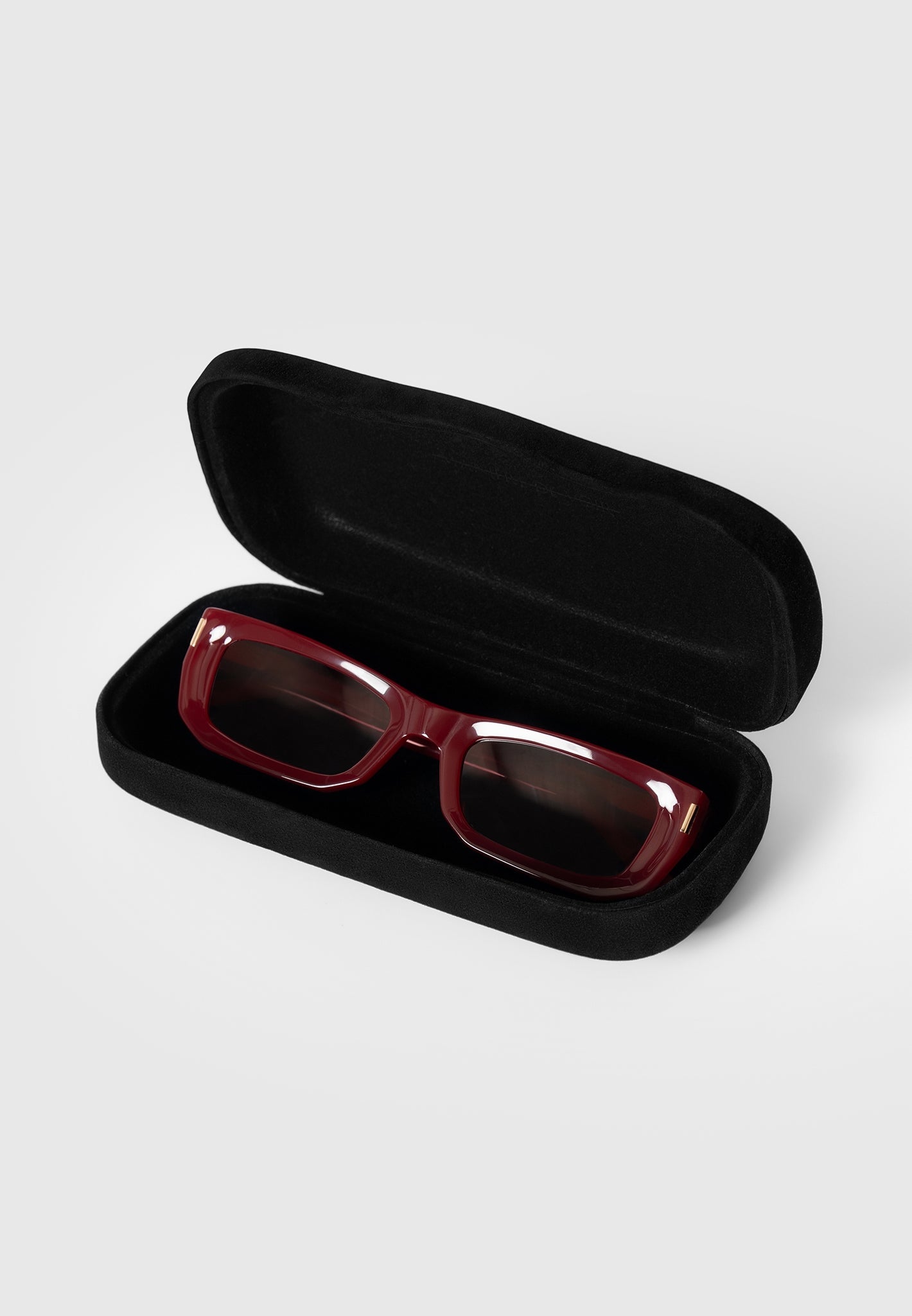 milan-curved-frame-sunglasses-red