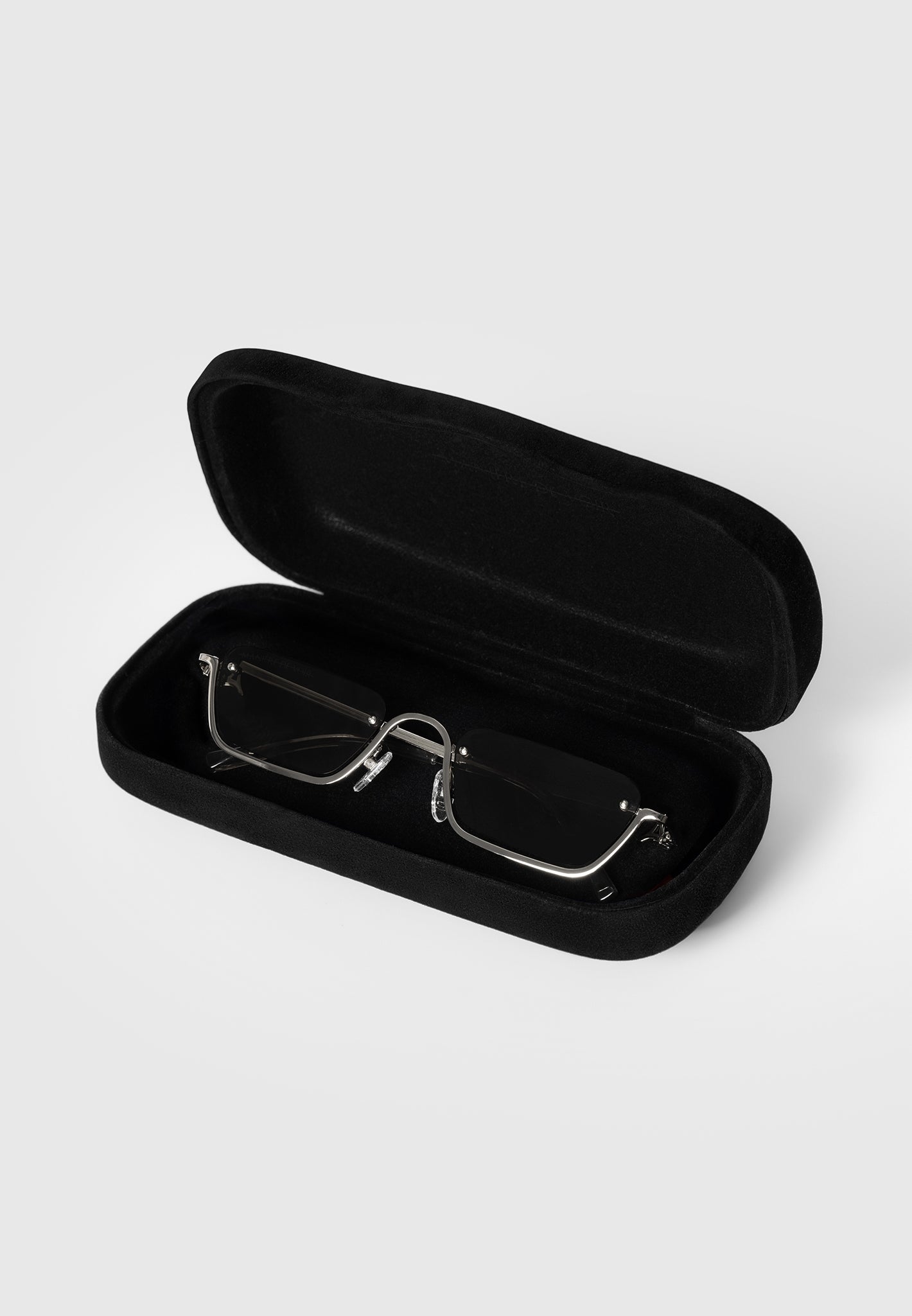 Kai - Rectangular Frameless Sunglasses - Silver