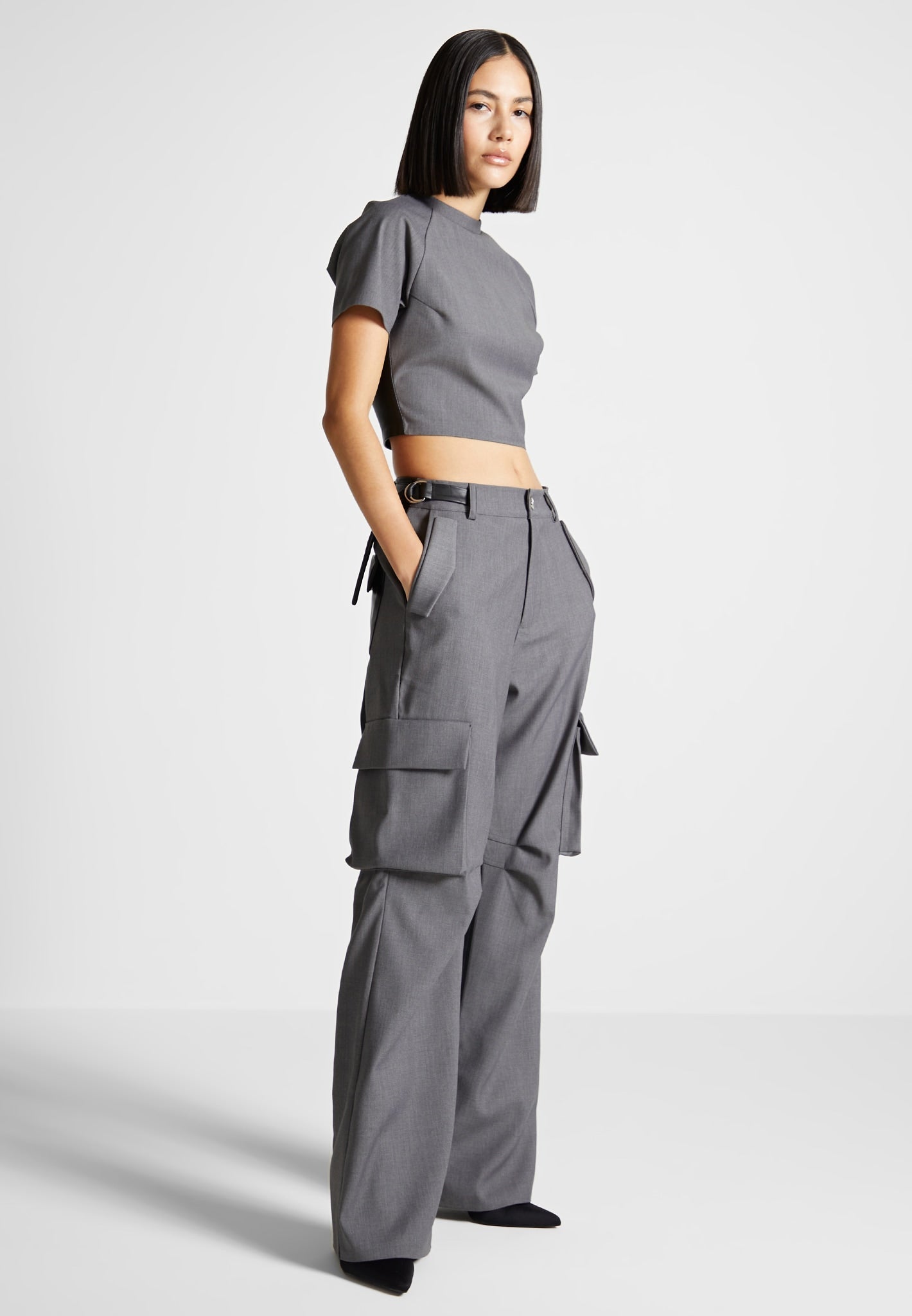 tailored-cargo-trousers-grey-black 