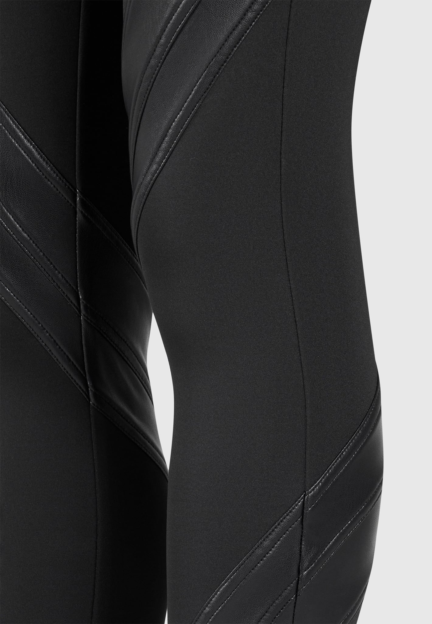 spiral-detail-skinny-jeans-black