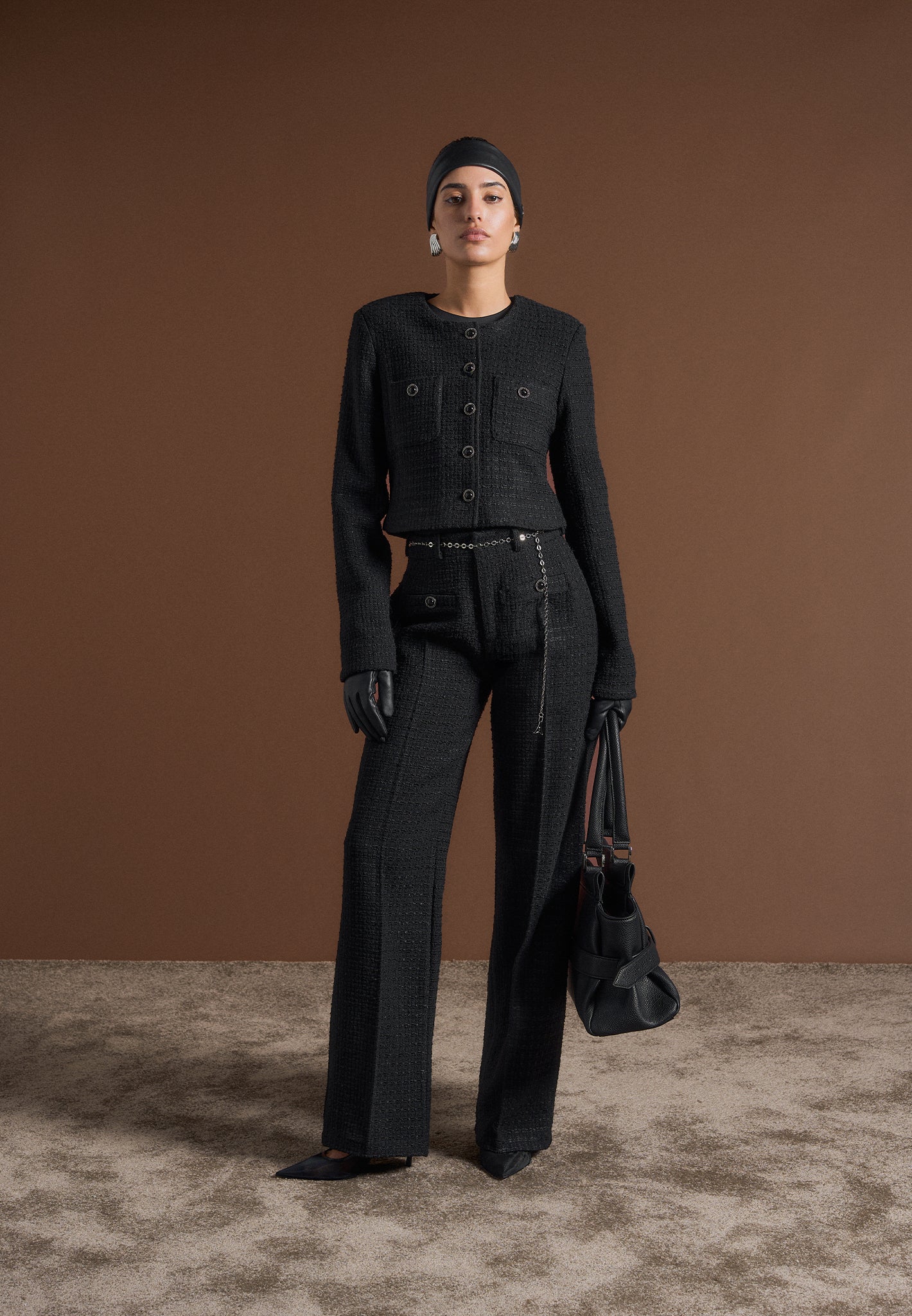 cropped-tweed-jacket-with-pearls-black 