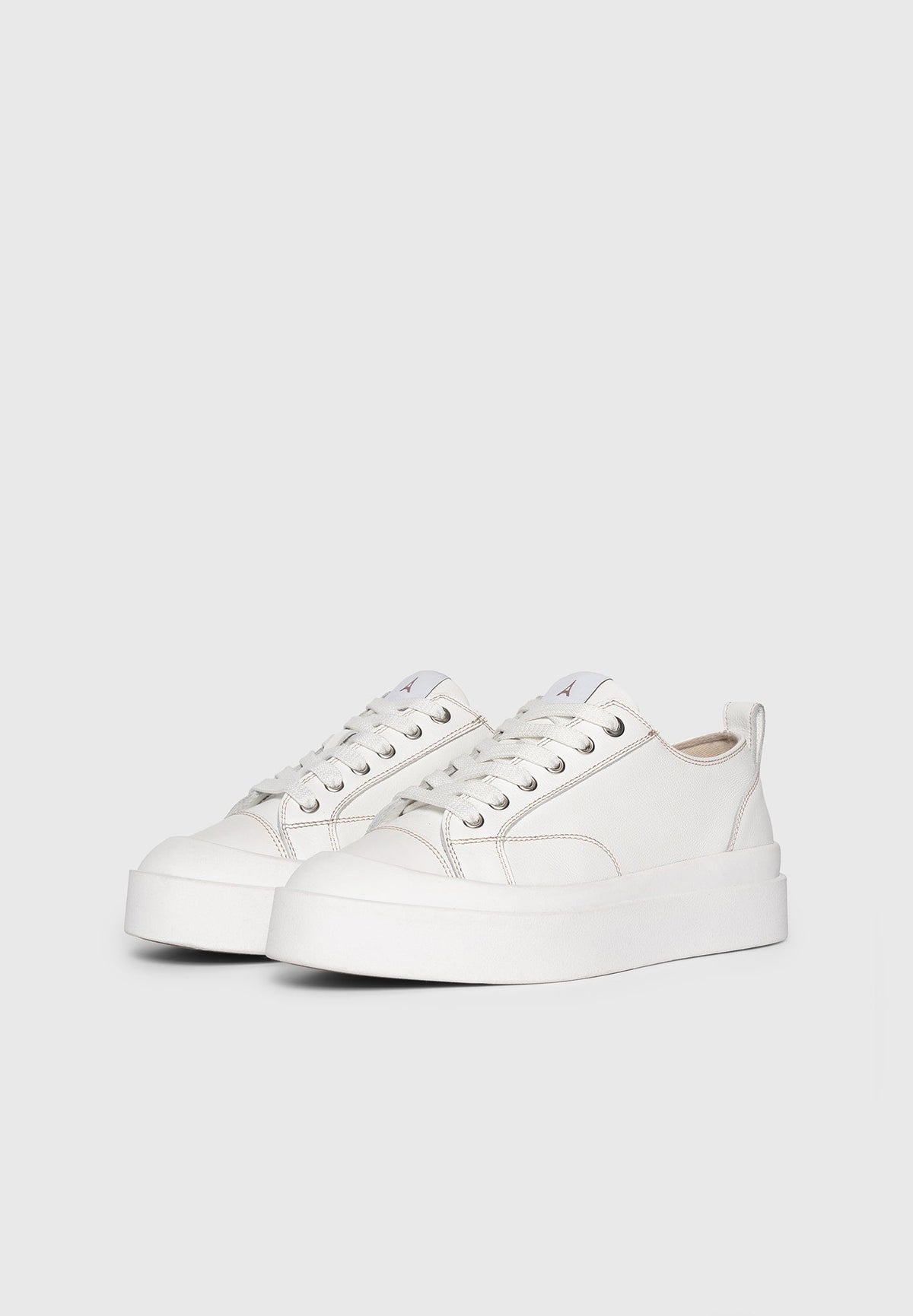 womens-vienna-leather-contrast-stitch-sneaker-white
