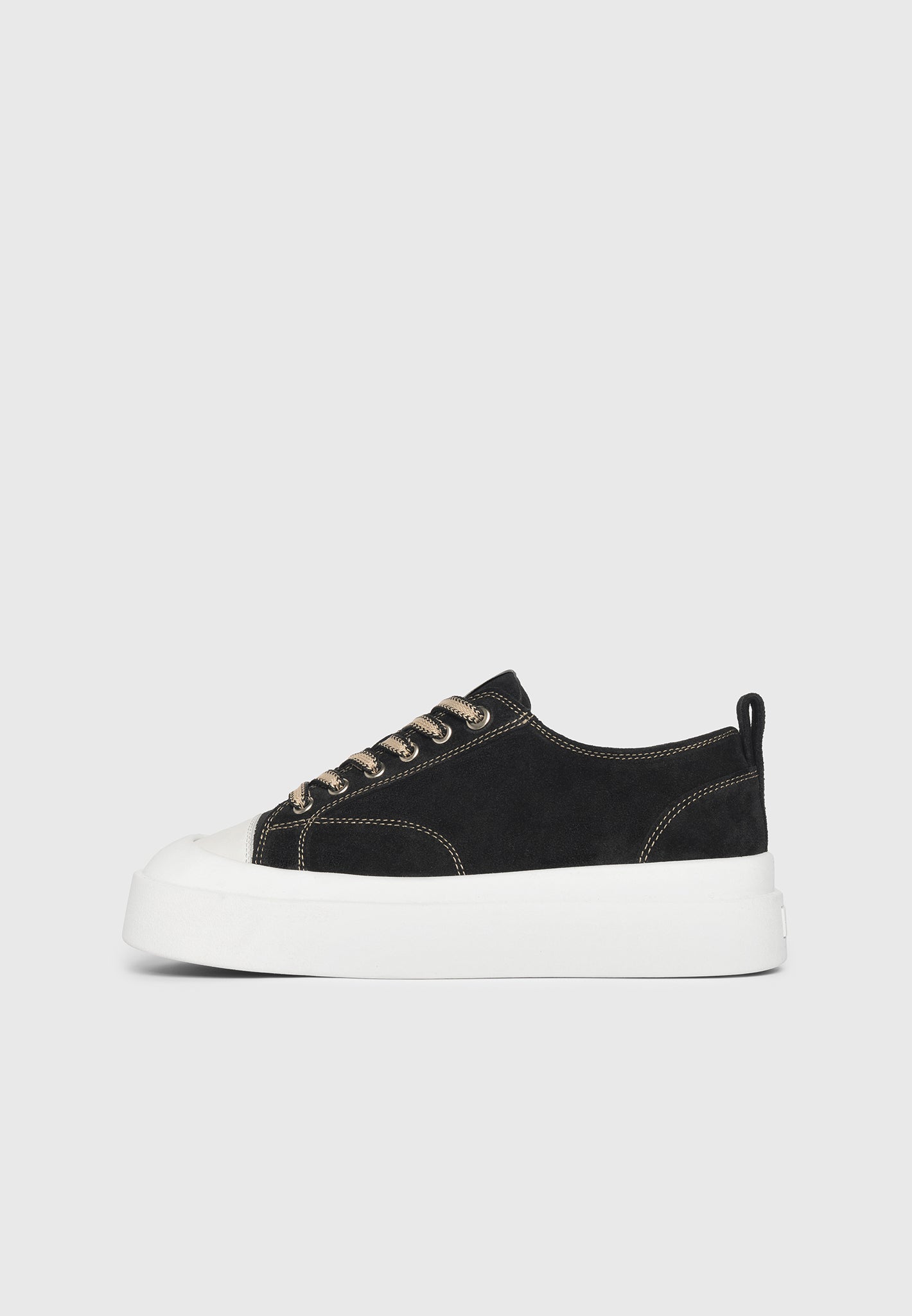 womens-vienna-suede-contrast-stitch-sneaker-black 