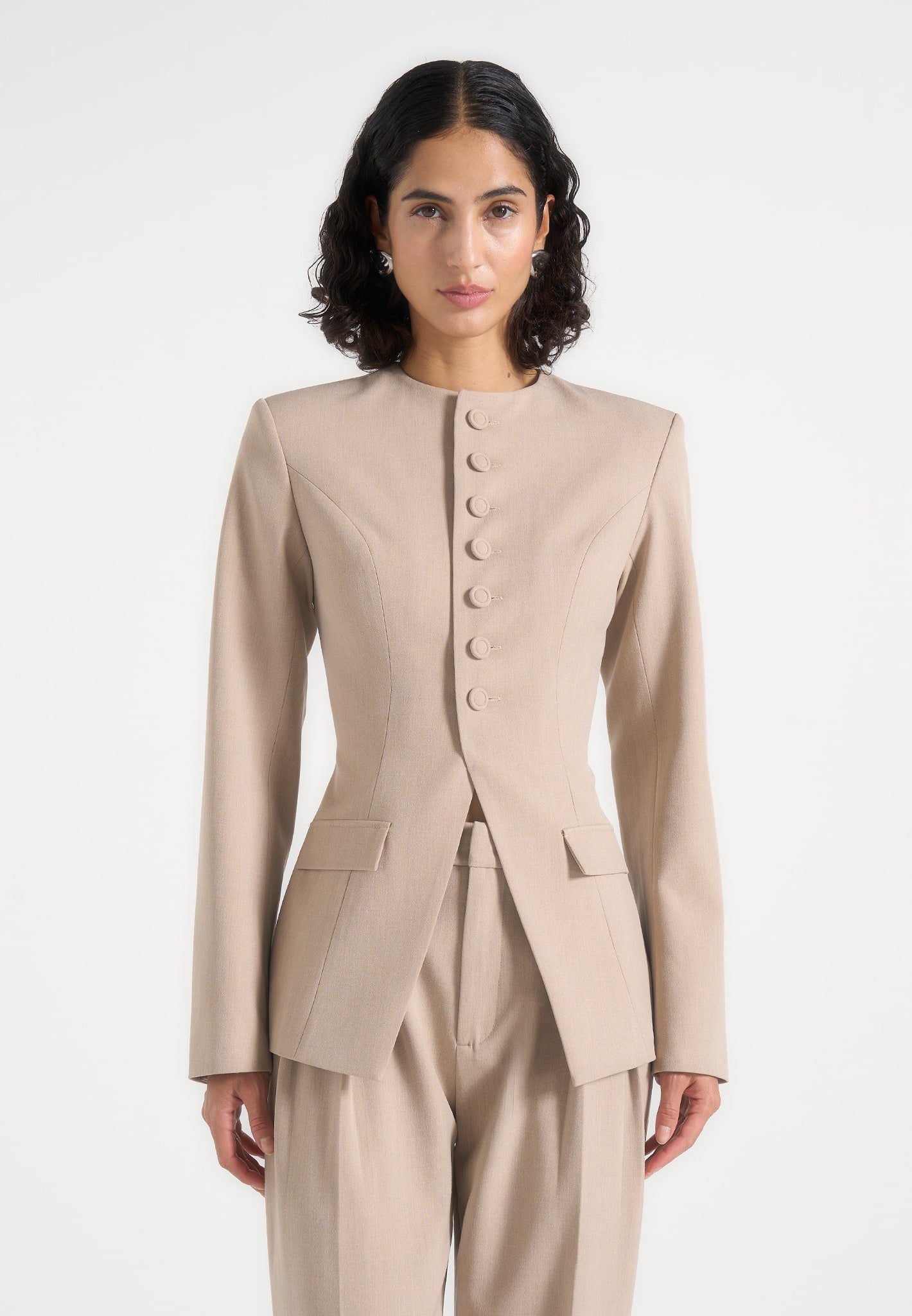 Harper - Tailored Cinch Blazer With Detachable Collar - Beige
