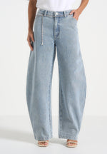 enora-hourglass-jean-with-chain-mid-blue