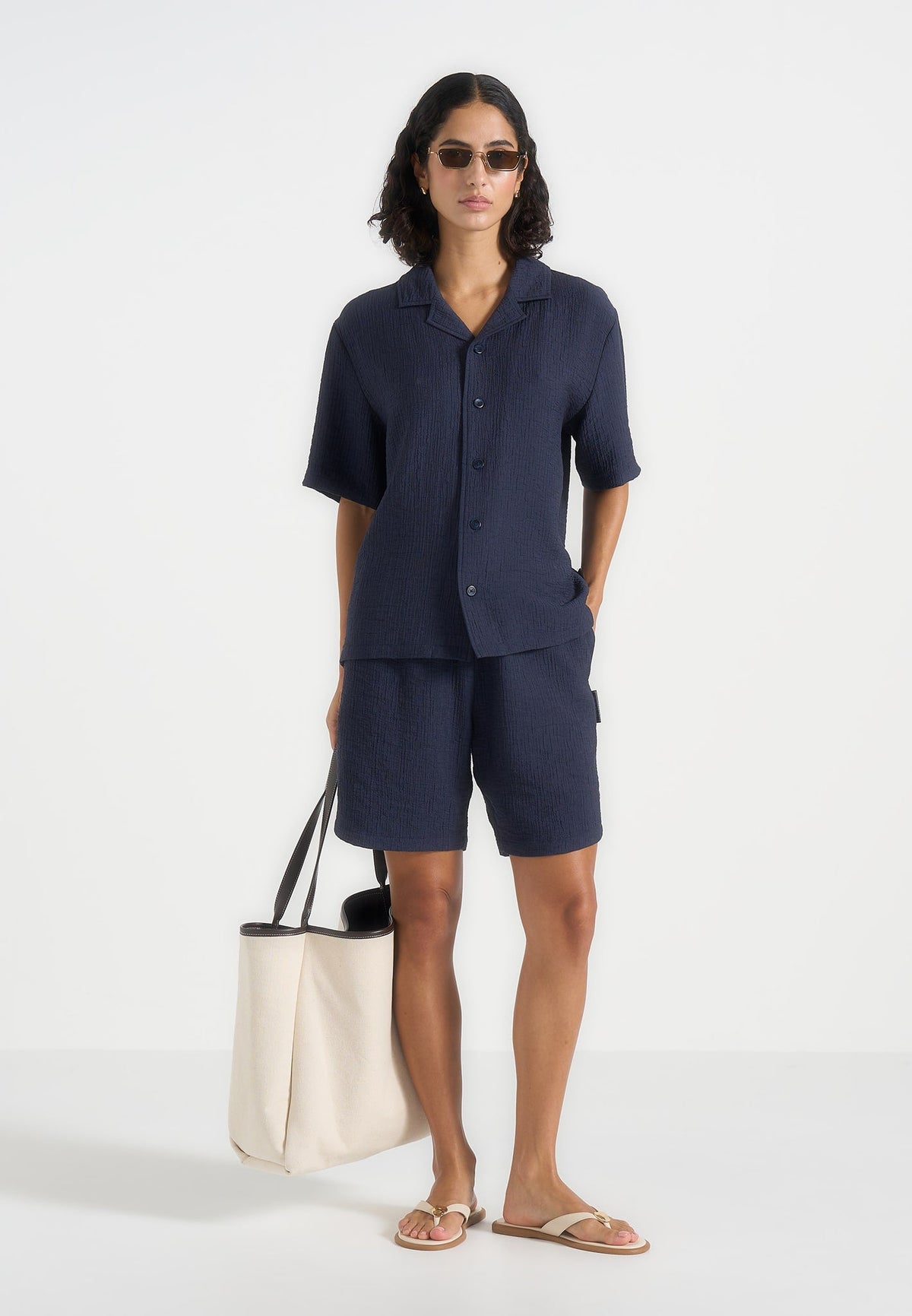 Ari - Unisex Textured Shorts - Navy