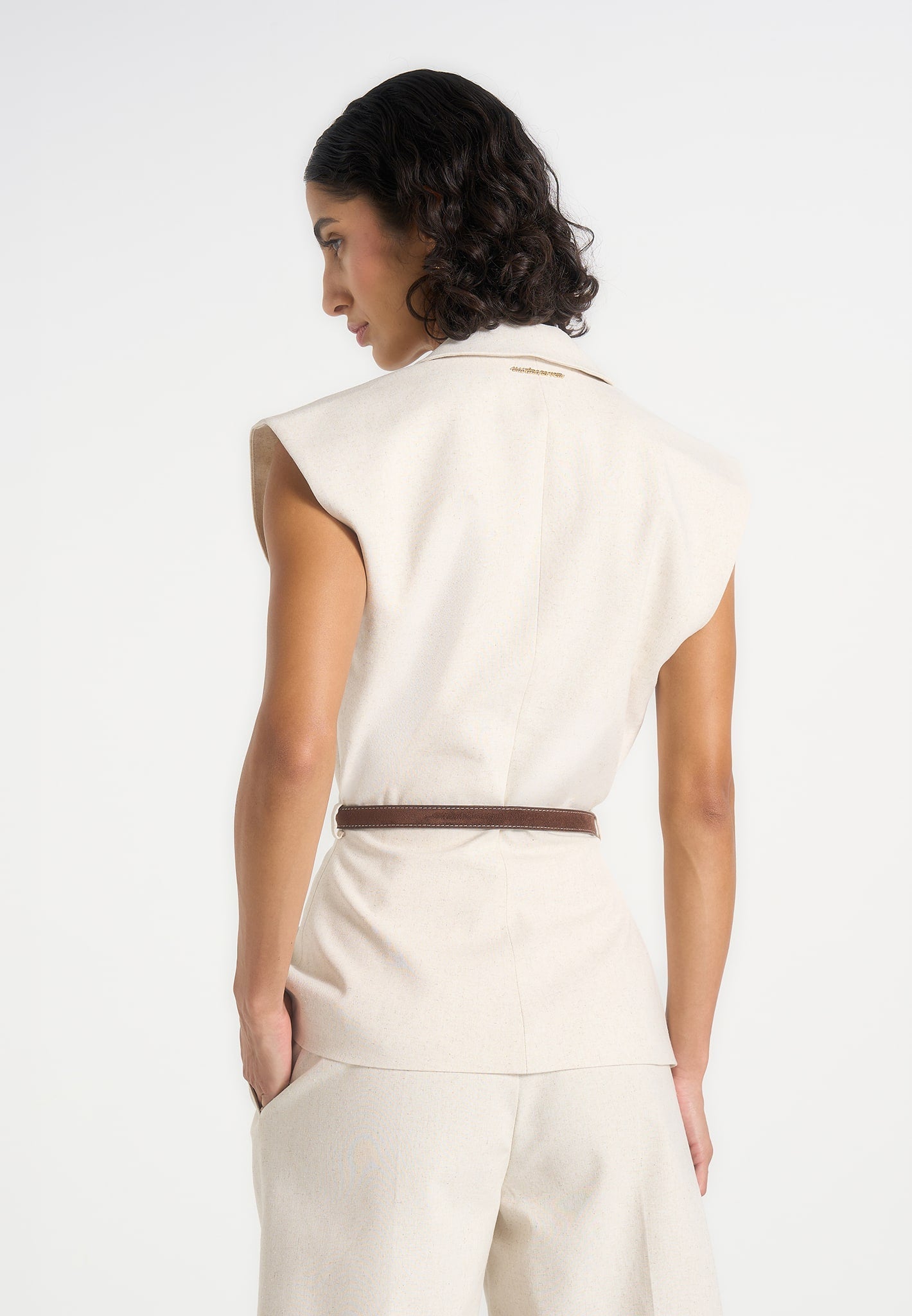Linda - Linen Wide Shoulder Cinched Waistcoat - Natural