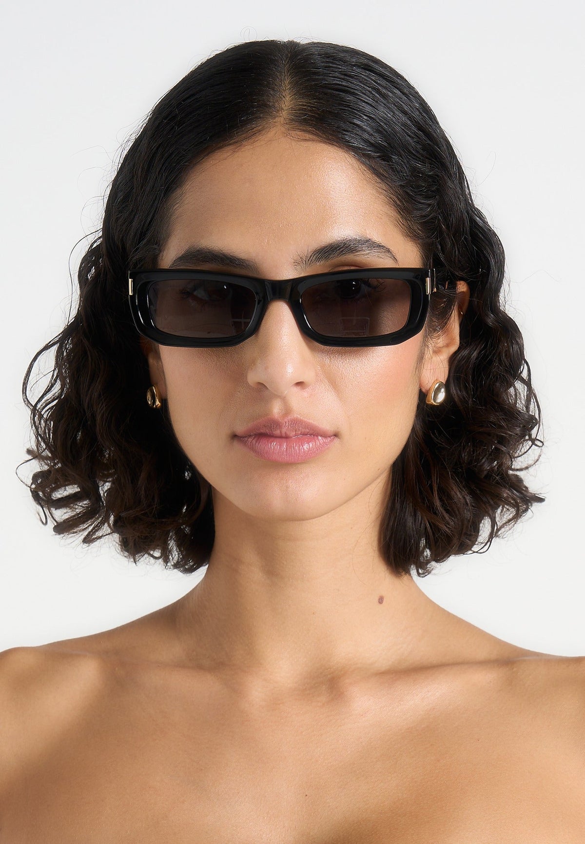 Milan - Curved-Frame Sunglasses - Black