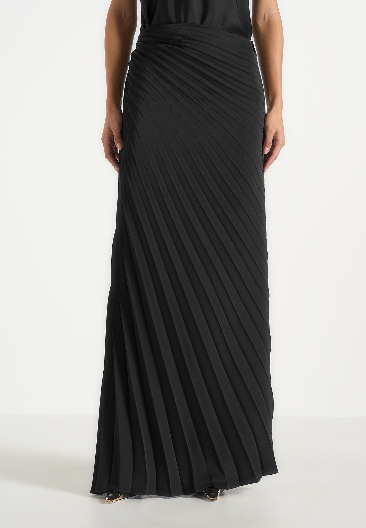 Fiona - Satin Fan Pleat Maxi Skirt - Black 