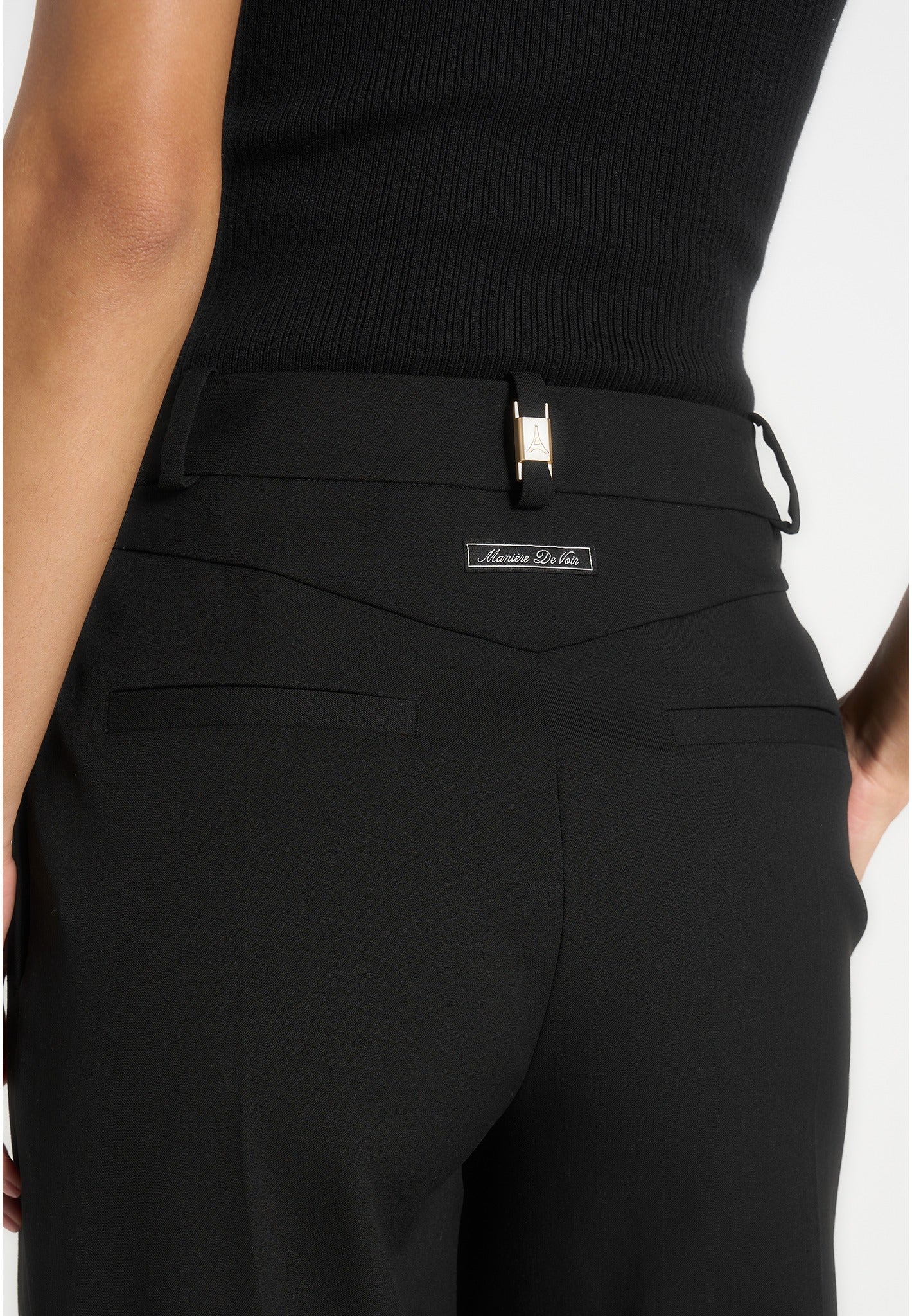 Darlene - Turn Up Detail Tailored Twin Pleat Pants - Black